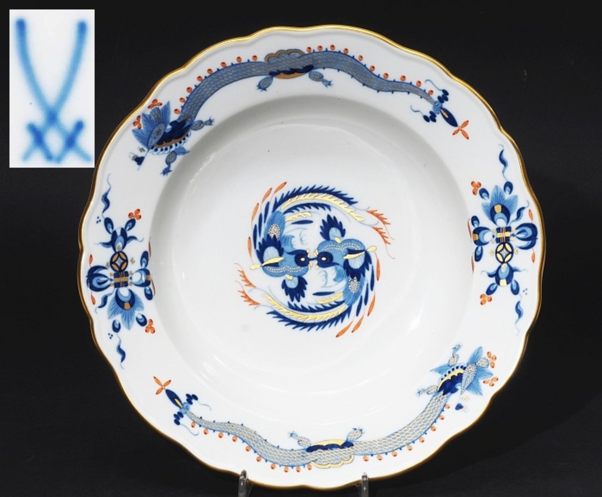 Indisch-Teller. MEISSEN, nach 1954, 1. Wahl. Blaue Camaieumalerei, gold schatteirtDekor "Reicher