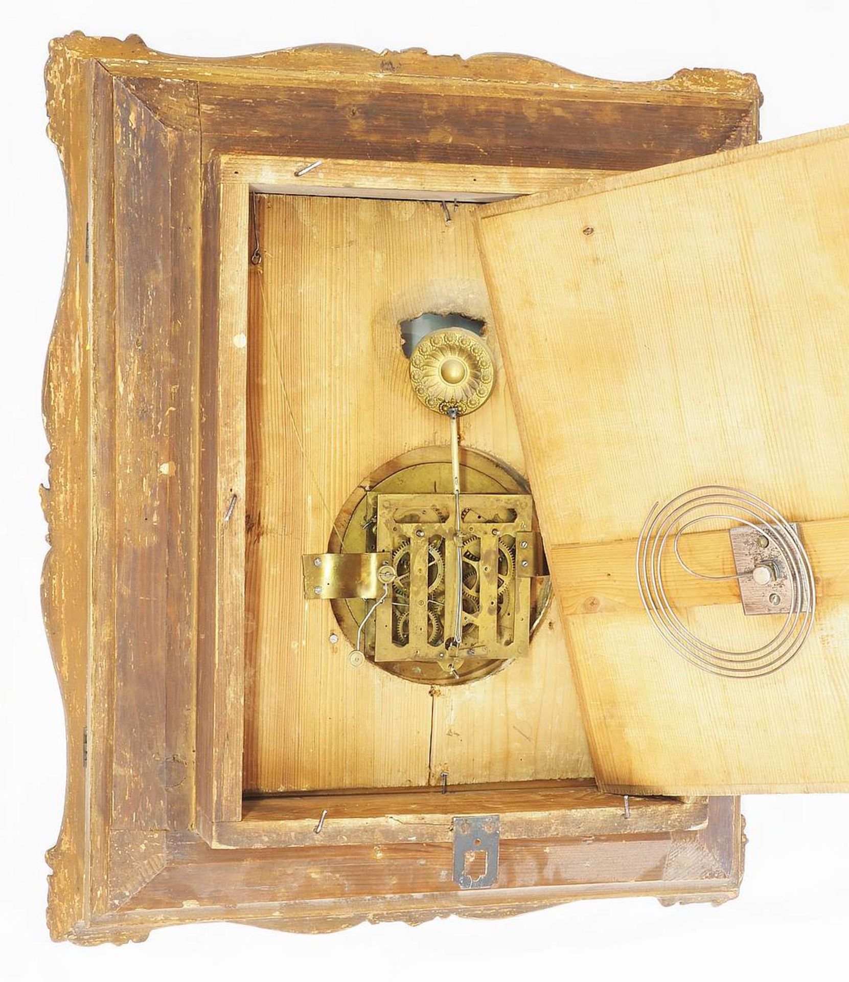 Wiener Kastenuhr. Österreich, 19. Jahrhundert. Verglaster Holzkasten, Schild vergoldet mit reichem - Bild 4 aus 5