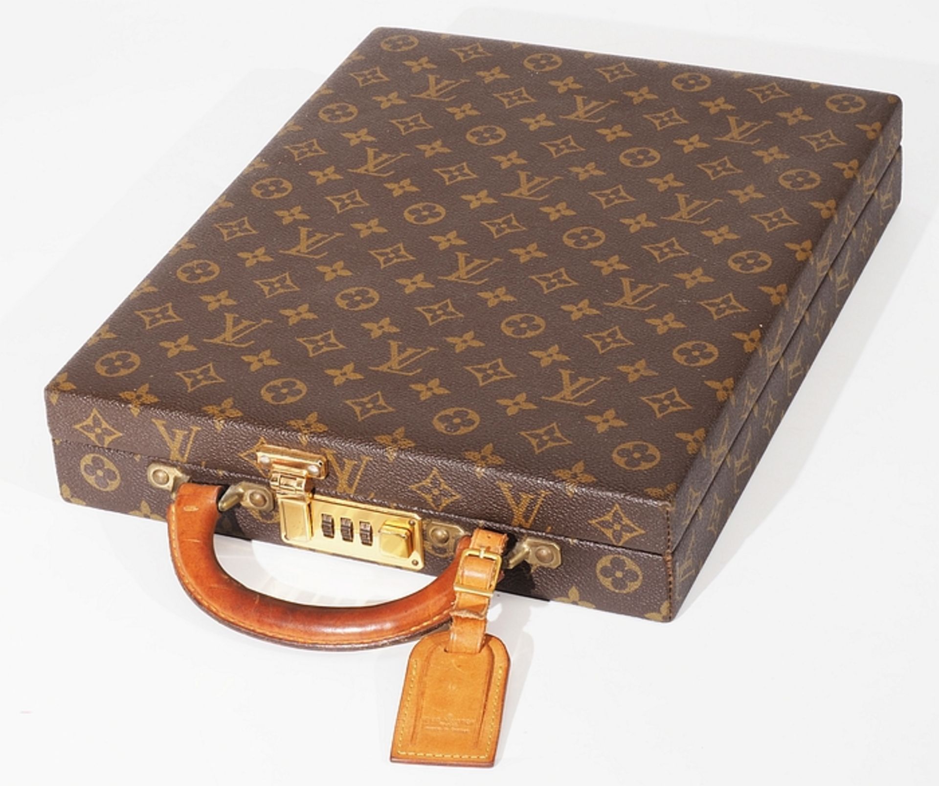 LOUIS VUITTON "Attaché" /Aktenkoffer. Monogramm Canvas, hochrechteckige Form mit Tragegriff, Z