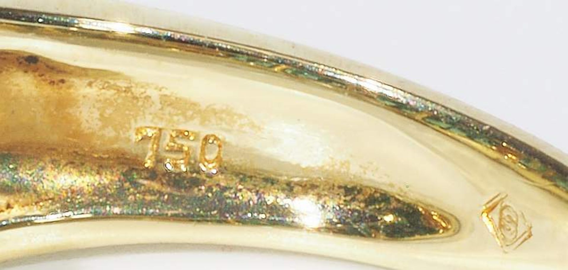 Ring mit Turmalinen und acht Brillanten, ca. 0,03 ct. H/si. und Turmalinen, 750er Gelbgold. Gewich - Image 5 of 6