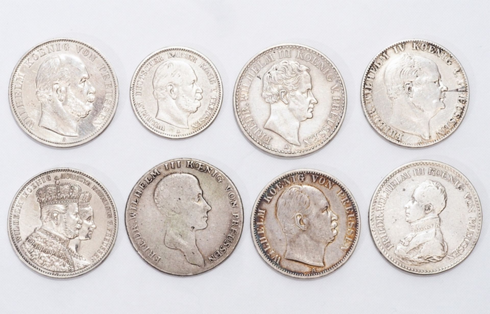 Lot von 8 Preussen Münzen. Bestehend aus: 1) Brandenburg Preußen Krönungstaler 1861 A, fast vz.