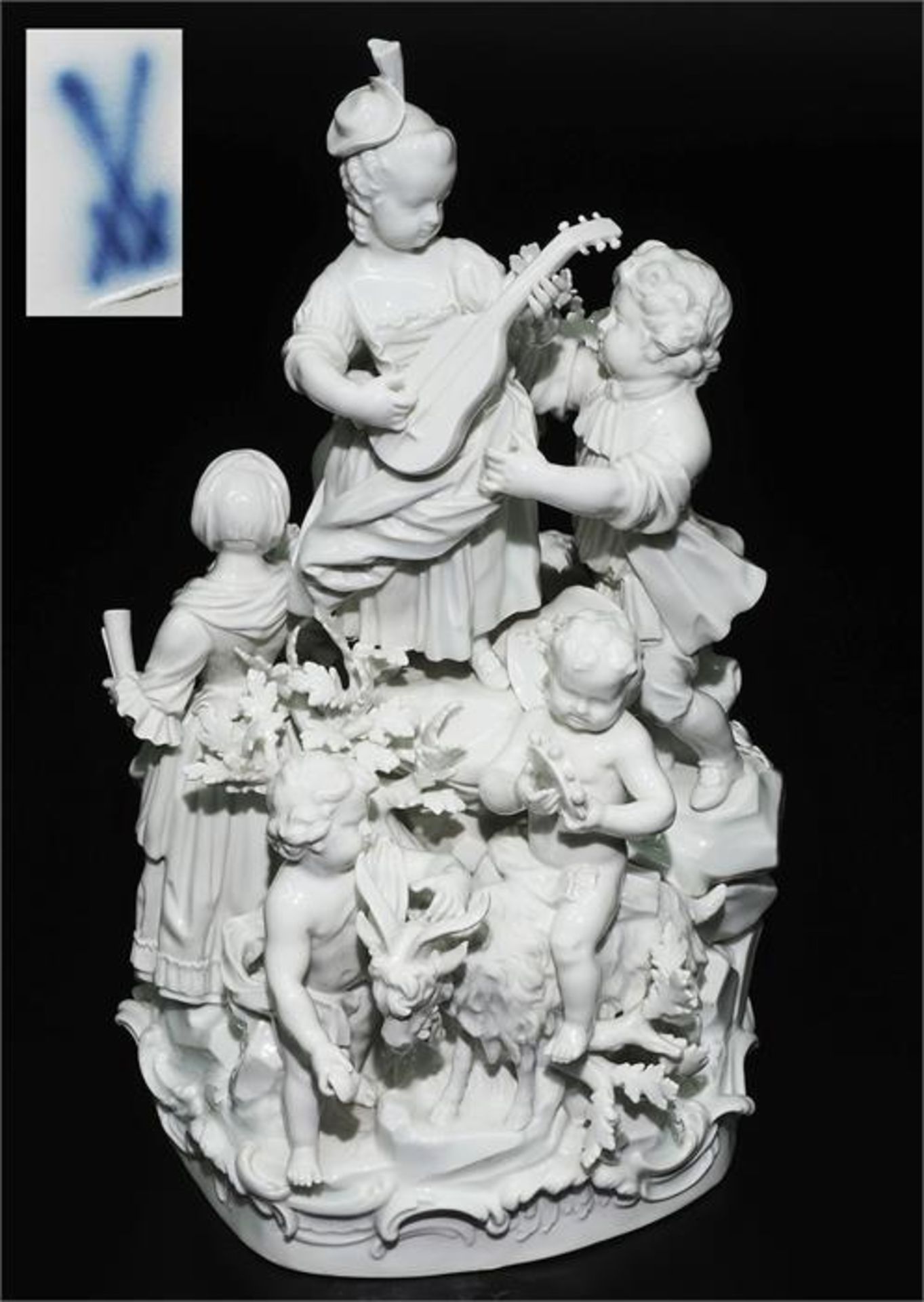 Große seltene Figurengruppe "Ländliches Fest". MEISSEN, 1850 - 1924, 1. Wahl