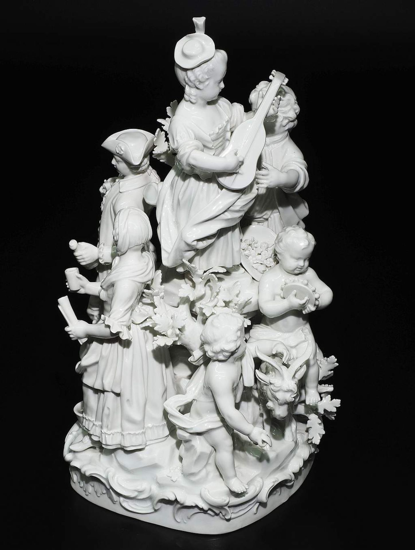 Große seltene Figurengruppe "Ländliches Fest". MEISSEN, 1850 - 1924, 1. Wahl - Image 4 of 11