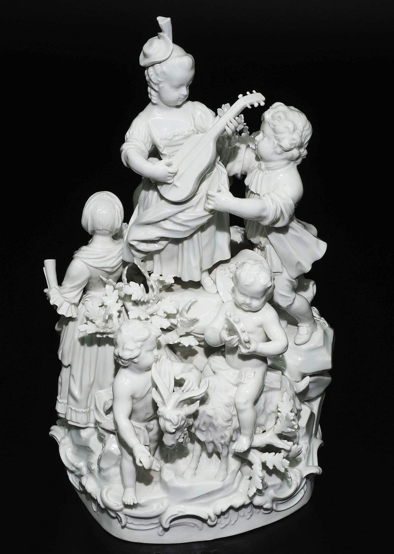 Große seltene Figurengruppe "Ländliches Fest". MEISSEN, 1850 - 1924, 1. Wahl - Image 2 of 11