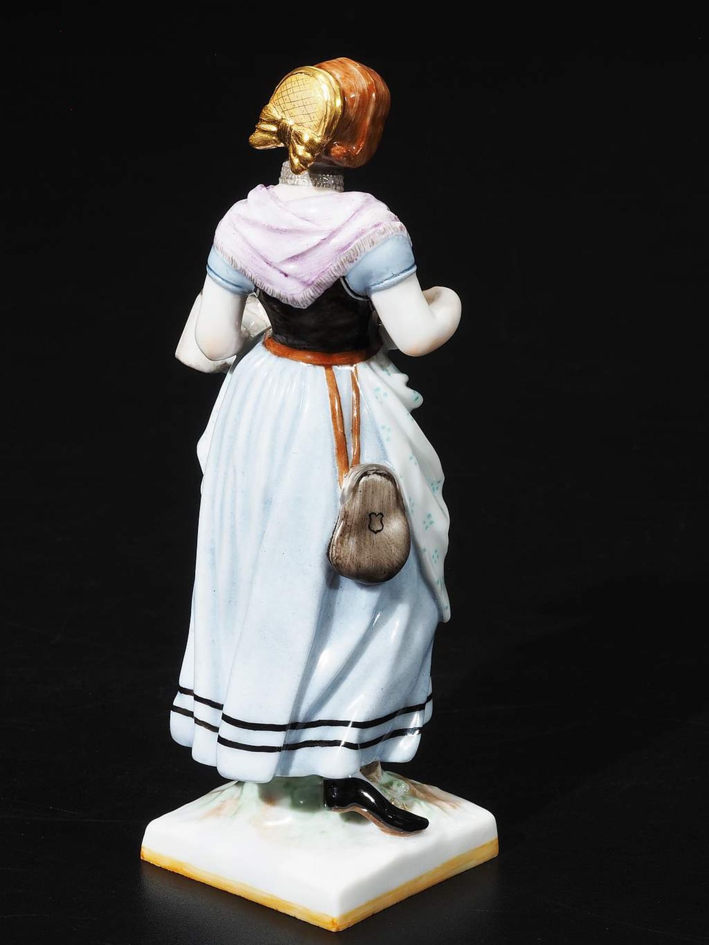 Seltene Figur "Münchner Kellnerin", NYMPHENBURG um 1850. - Bild 4 aus 7