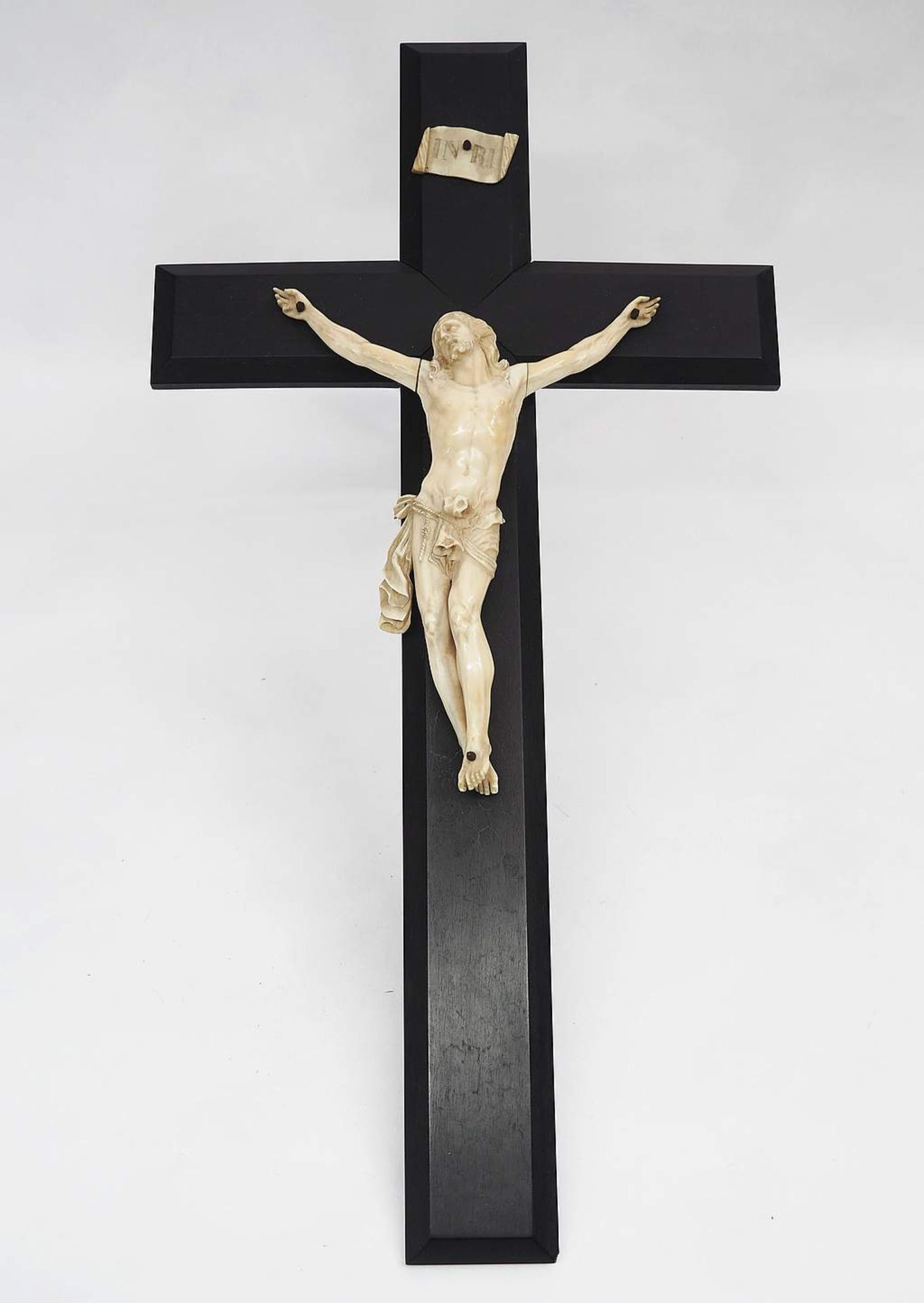 Holzkreuz mit Korpus Christi aus Elfenbein. - Image 2 of 6