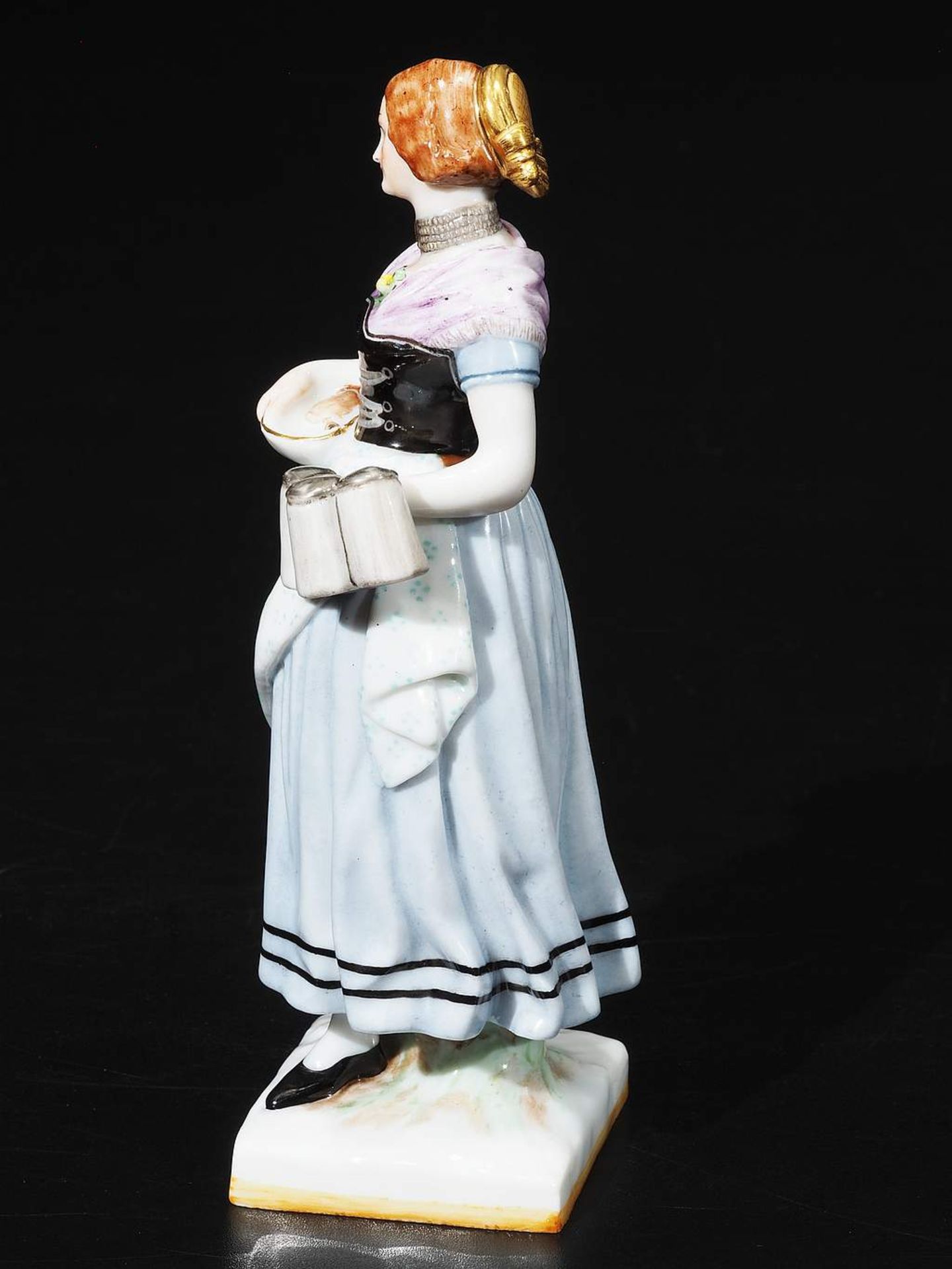 Seltene Figur "Münchner Kellnerin", NYMPHENBURG um 1850. - Bild 5 aus 7