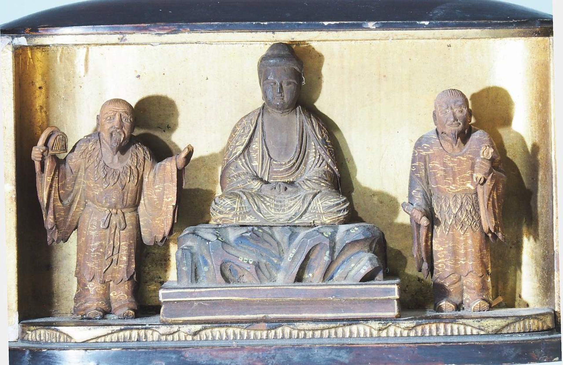 Buddha-Schrein. JAPAN, wohl 19. Jahrhundert. - Bild 3 aus 7