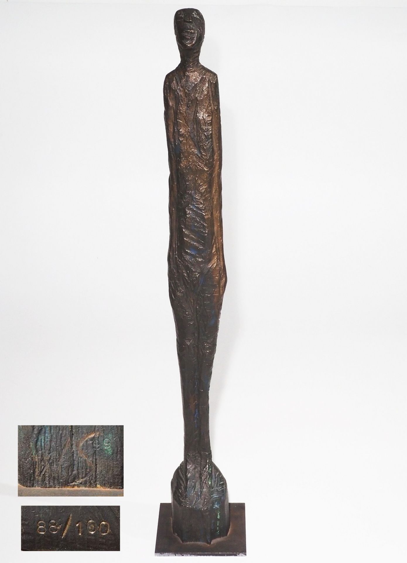 Skulptur ""Stehender Mann", Bronze, limitiert 88/100, monogrammiert "WS".