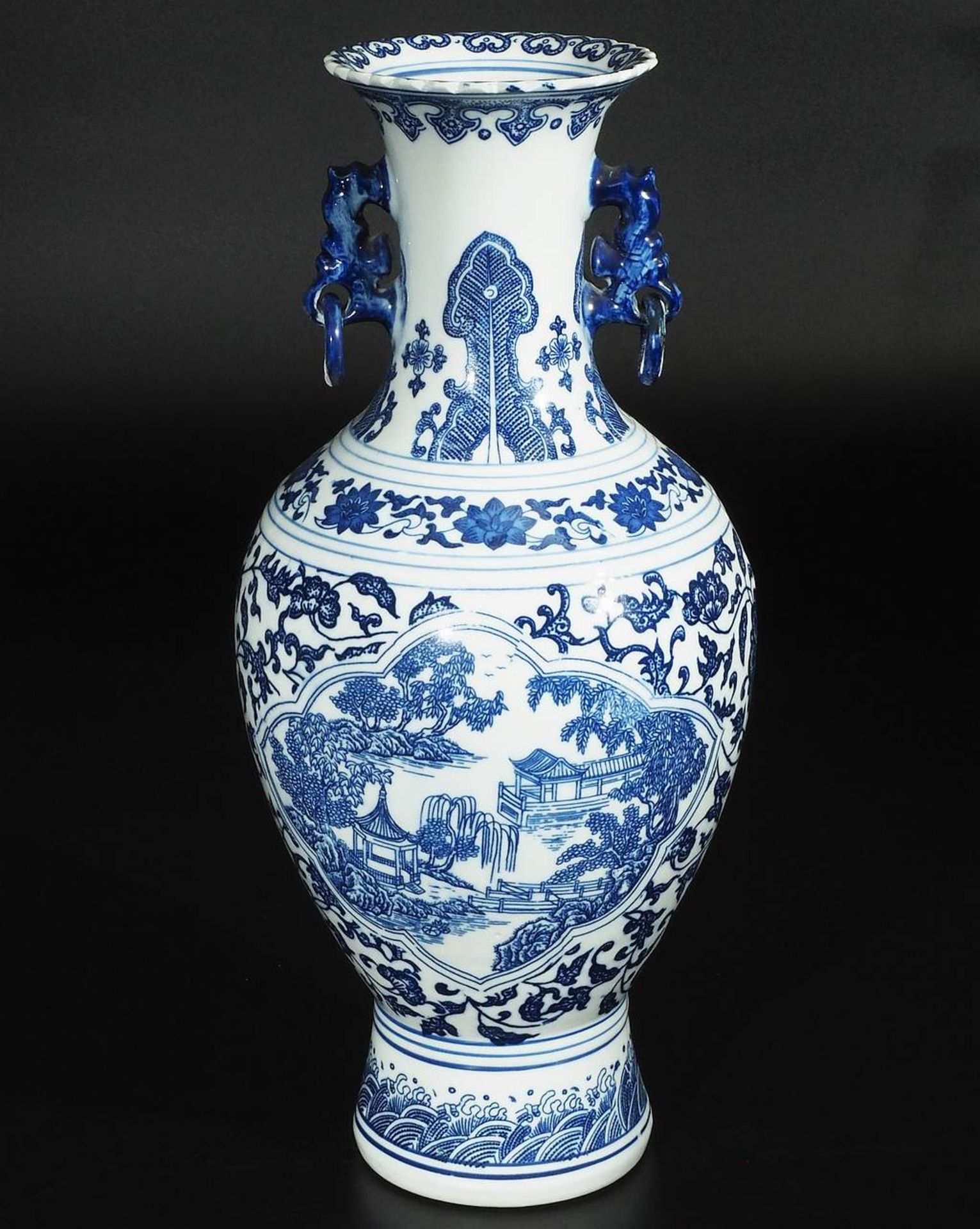 Blau-weiße Vase, China. - Bild 4 aus 6
