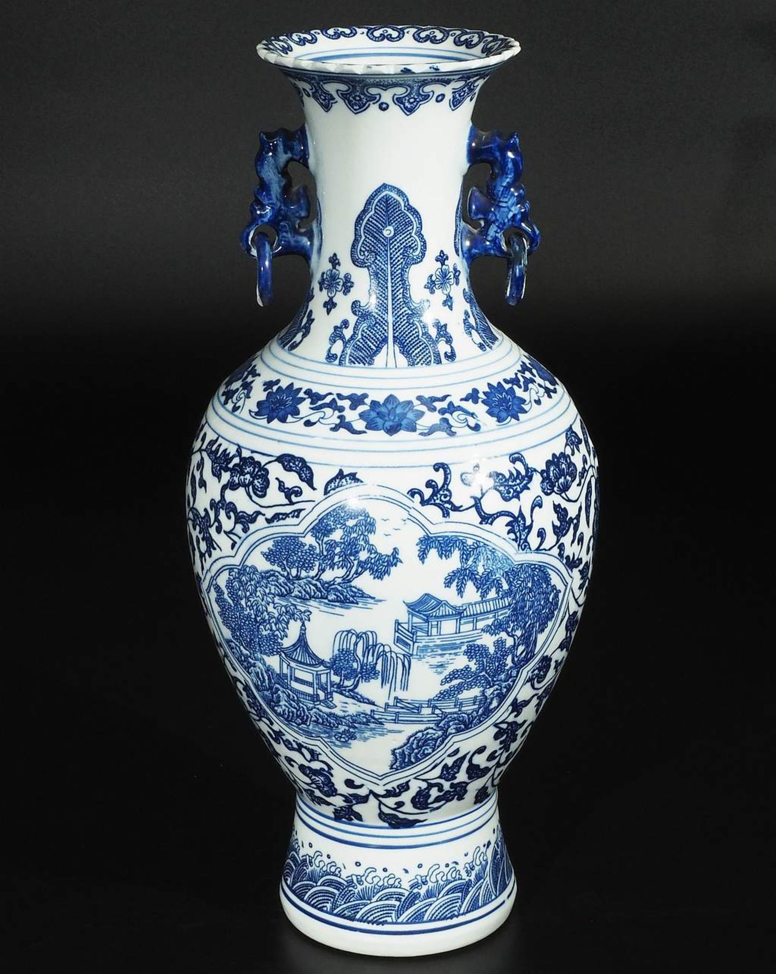 Blau-weiße Vase, China. - Image 4 of 6