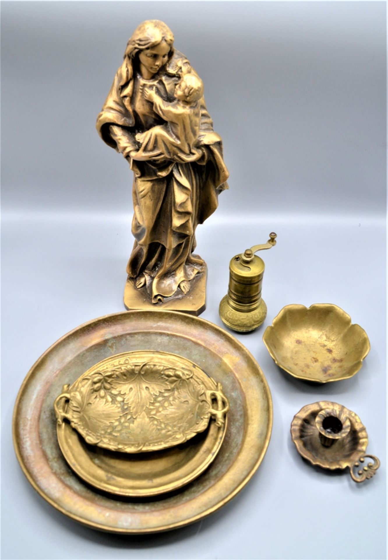 Konvolut Messing Bronze 7-teilig darunter auch eine Madonna ca. 6,2kg - Image 2 of 2