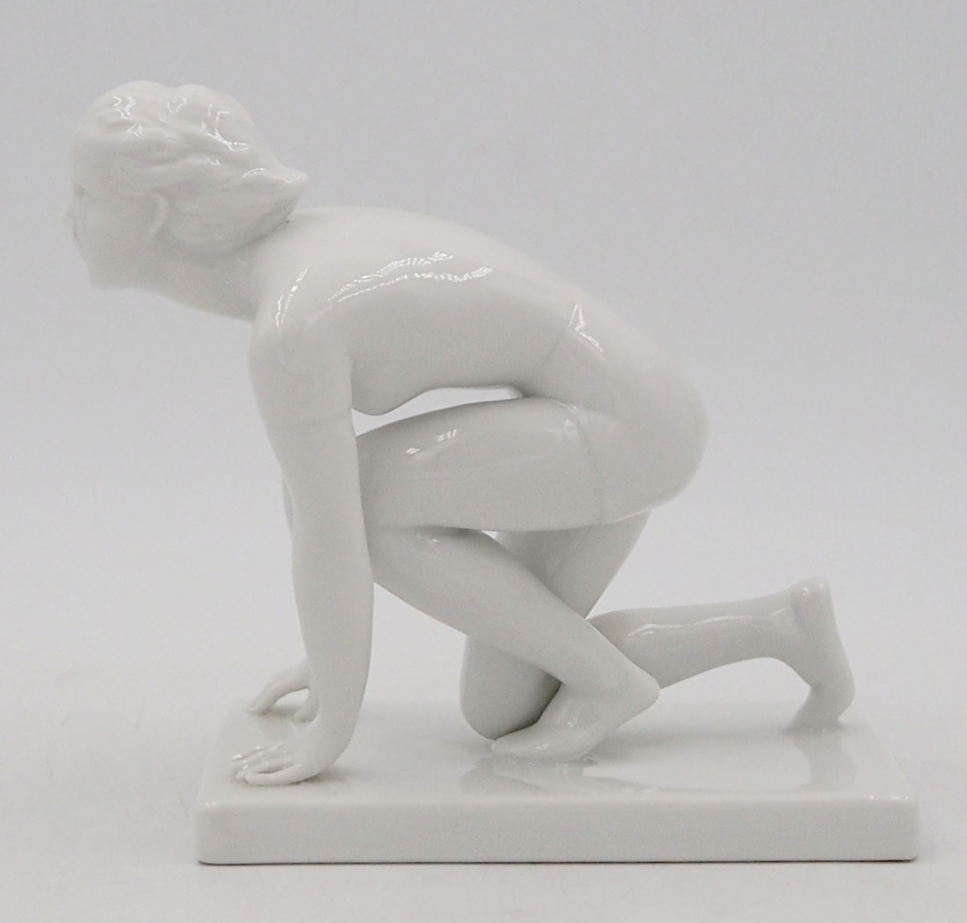 1 Figur Porzellan ROSENTHAL "Vor dem Wettlauf", Entwurf Claire H. WEISS(wohl 1906-1997