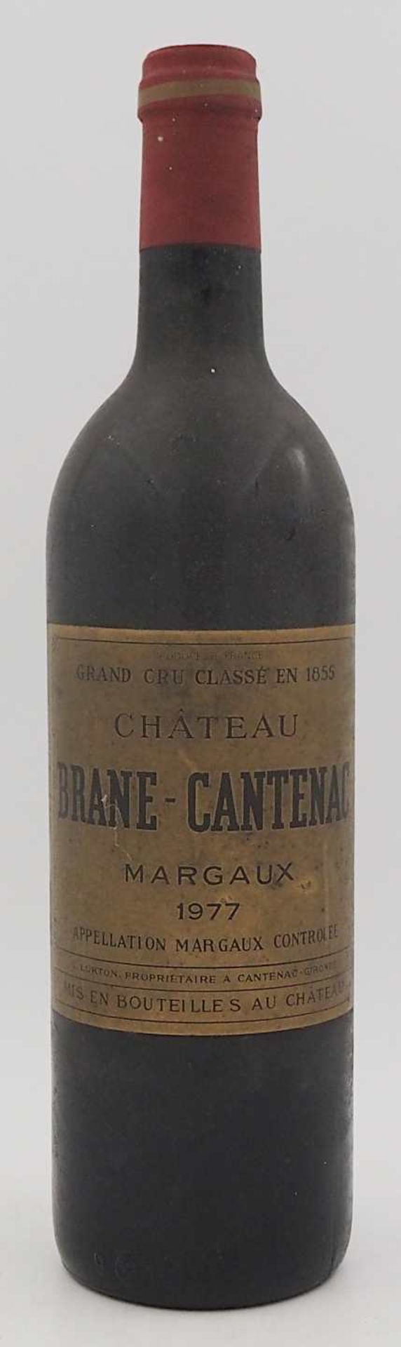 1 Flasche Chateau Brane-Cantenac Margaux 1977 Füllstand base neck, Kapsel intakt, Eti