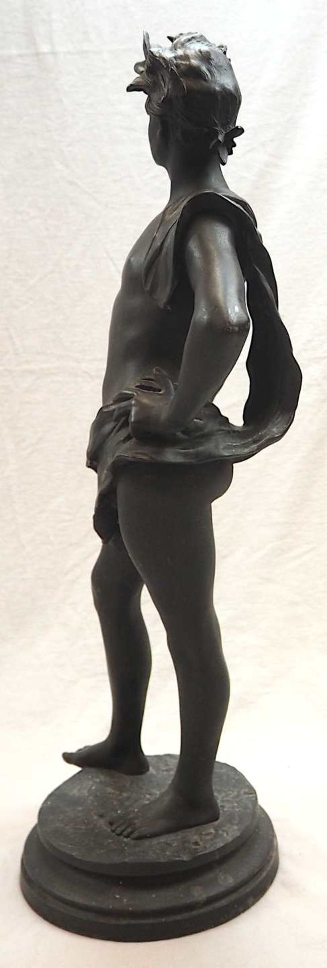 1 Bronzefigur "Der erhabene Schmied/Mann mit Vorschlaghammer" auf Sockel bez. NELSON ( - Bild 2 aus 5