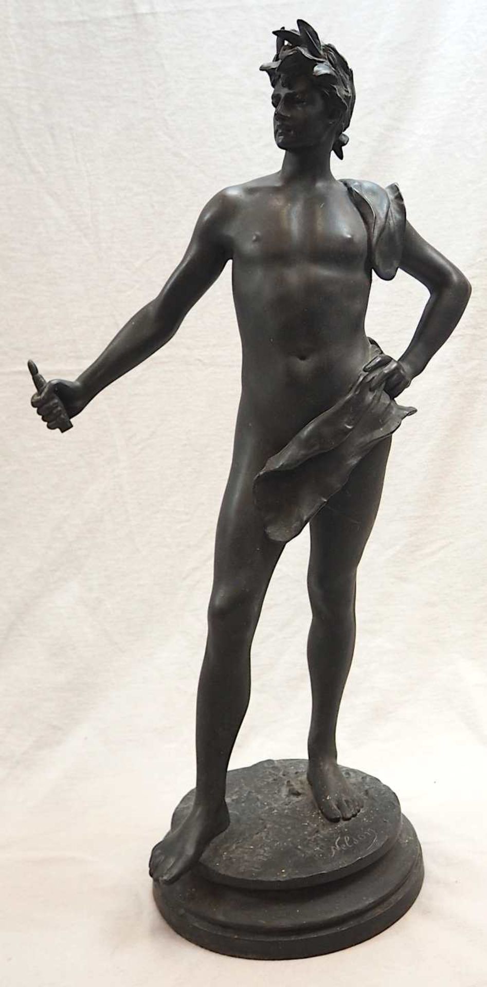 1 Bronzefigur "Der erhabene Schmied/Mann mit Vorschlaghammer" auf Sockel bez. NELSON (