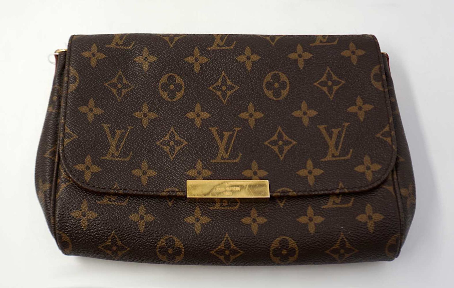 1 Damenhand-/-schultertasche LOUIS VUITTON Monogram Magnetverschluss, Staubbeutel, sic