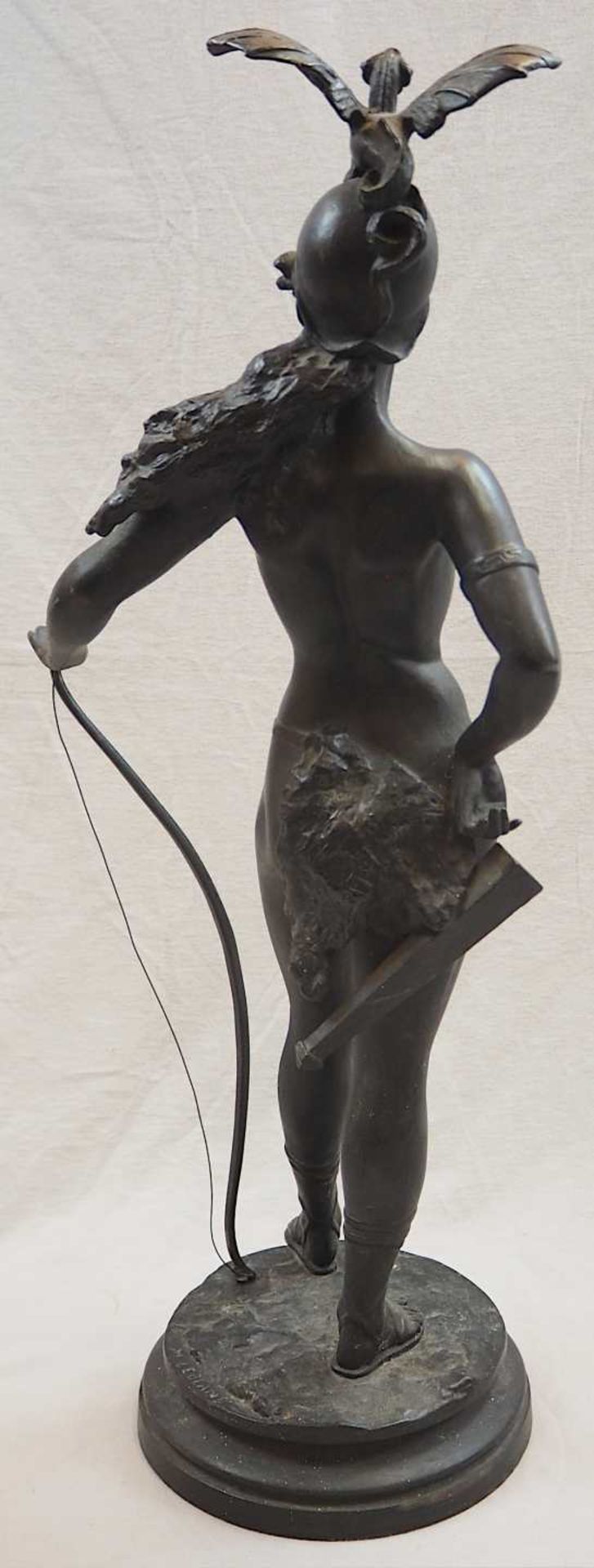 1 Bronzefigur "Amazone mit Drachenhelm" auf Sockel bezeichnet M. LEBLANC (wohl um 1900 - Bild 4 aus 5