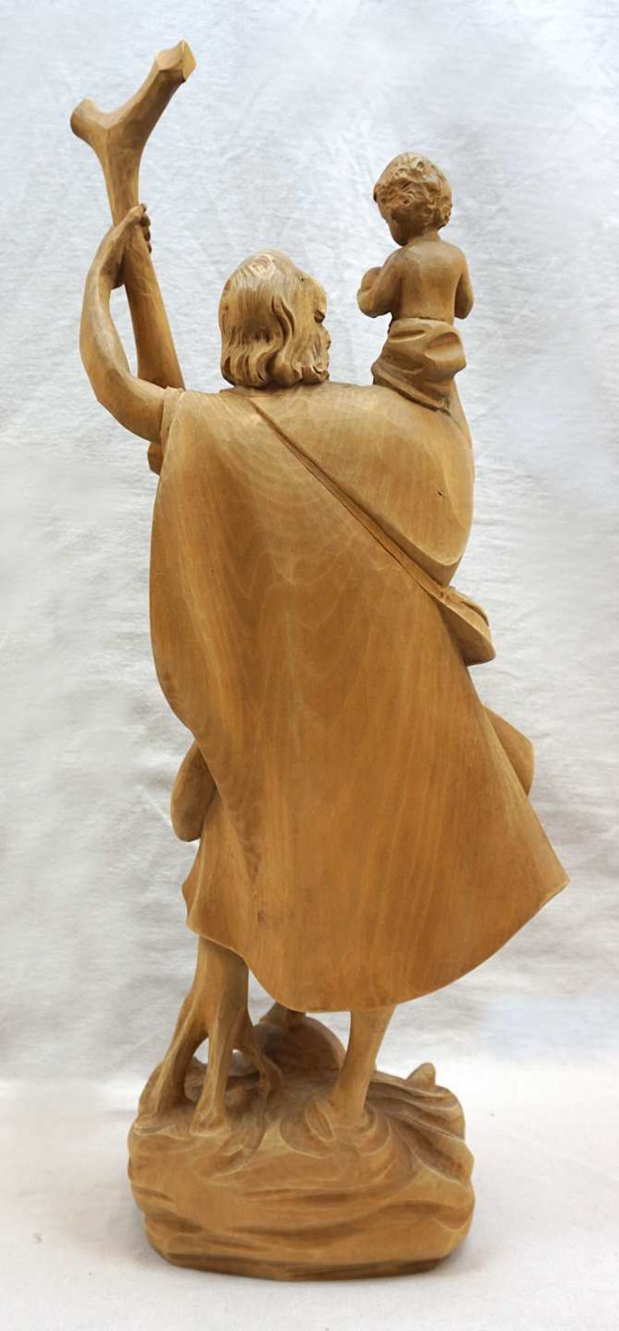 1 Holzfigur "Hl. Christophorus" 20. Jh. unbemalt H ca. 65cm min. besch., Asp. - Bild 4 aus 4