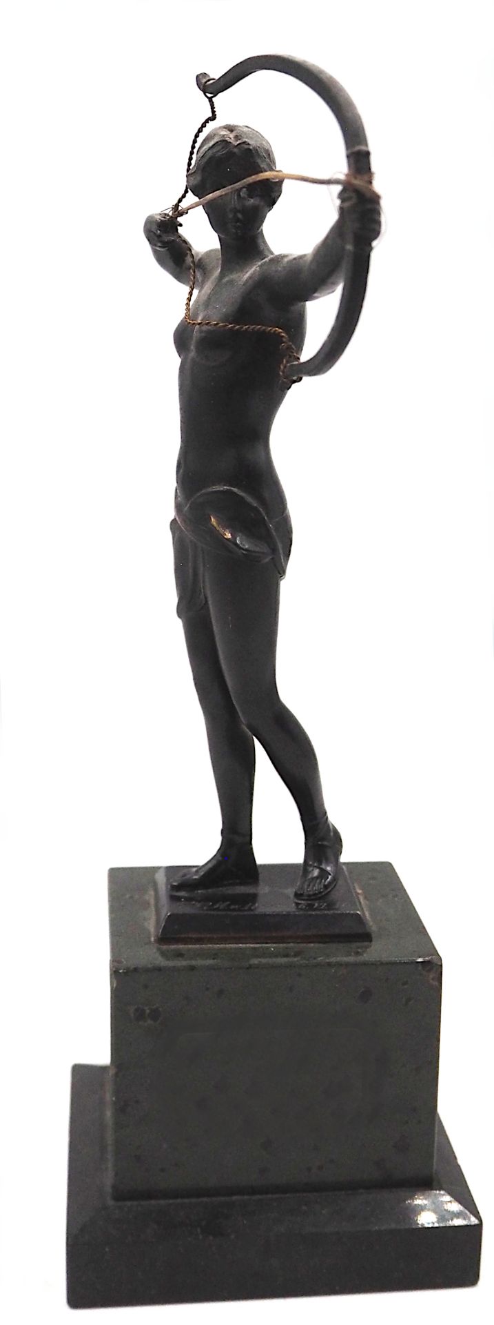1 Bronzefigur/Siegerpreis "Bogenspannende Artemis" bez. "T.V.M. v. 1860" (wohl Turnver