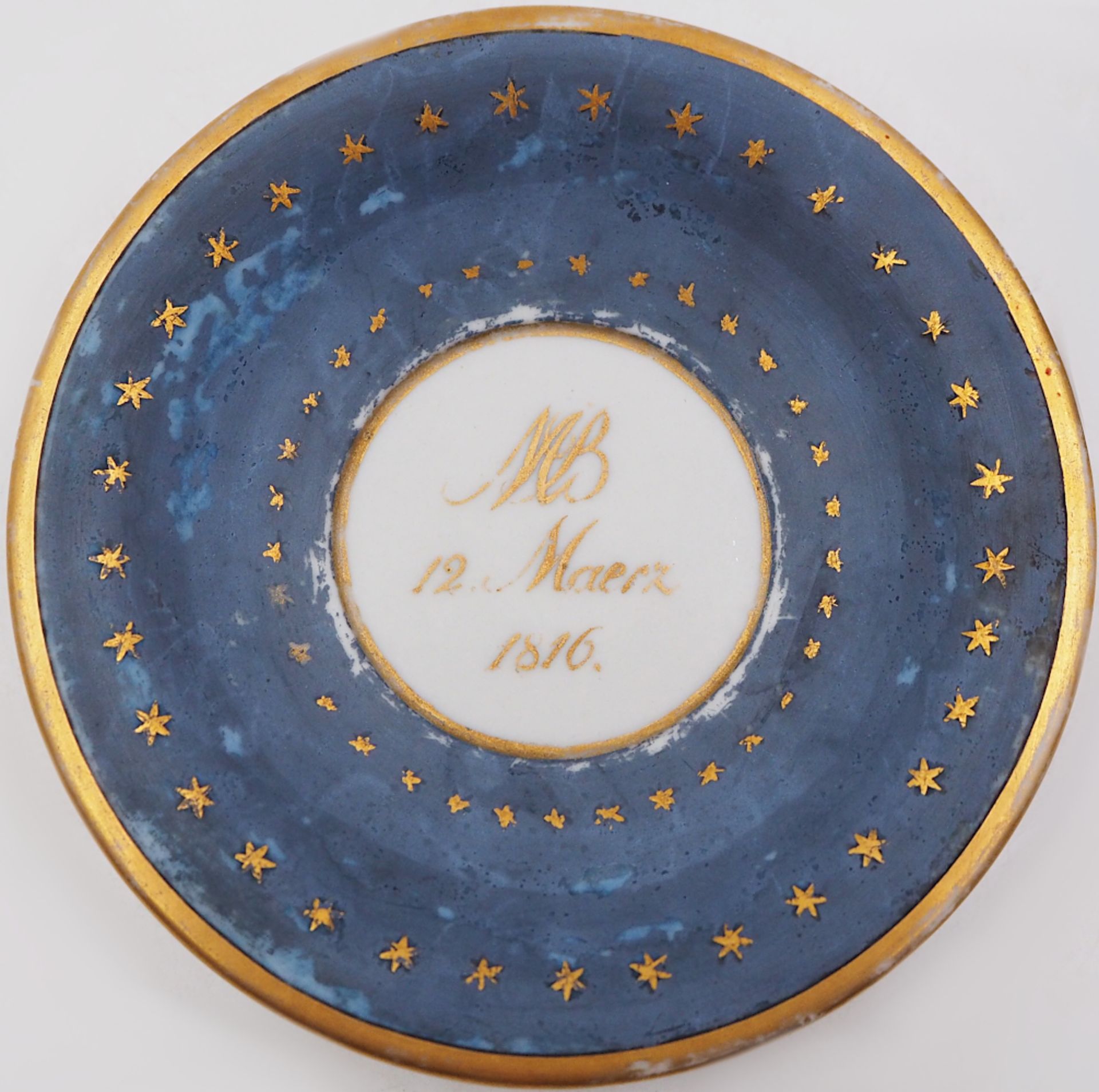 1 Sammeltasse MEISSEN Knaufschwertermarke wohl ca. 1815-1860 weißer Fond mit Goldstaf - Bild 3 aus 7