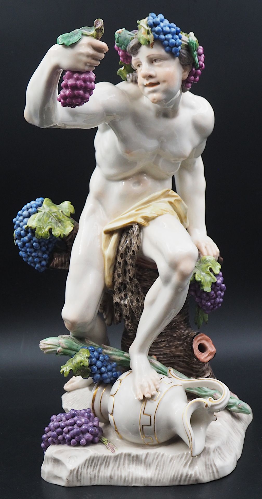 1 Porzellanfigur "Bacchus als Allegorie des Herbstes" NYMPHENBURG Modell nach Dominikus AULICZEK