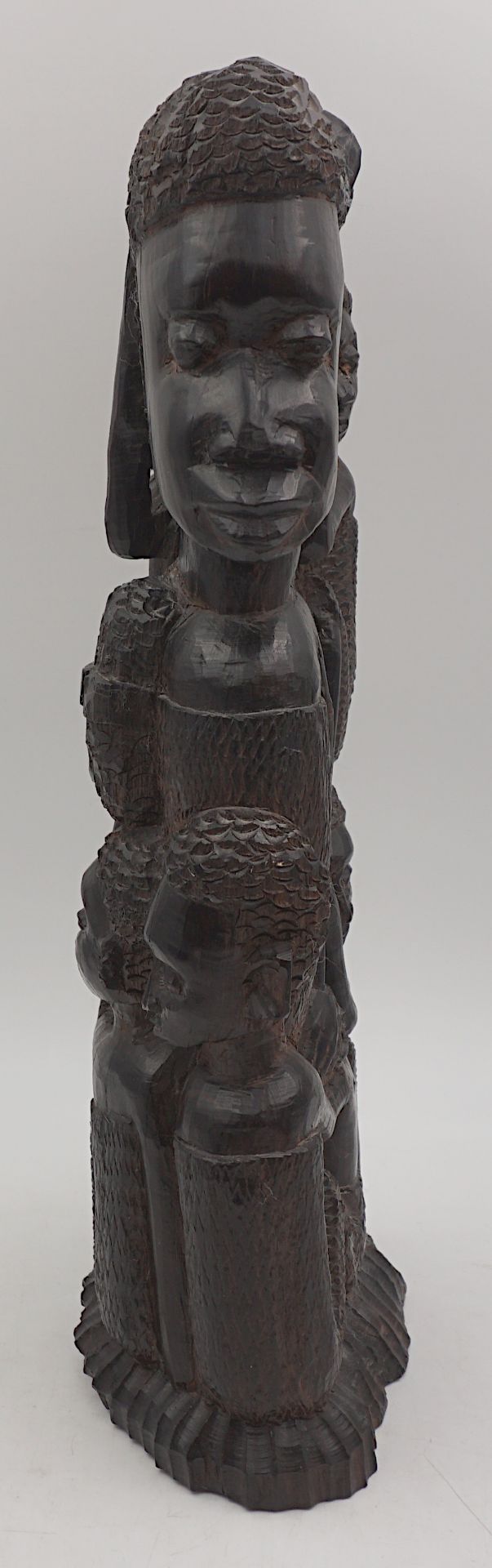 1 Holzfigur wohl 20. Jh. "Afrikanische Mutter mit Kindern" - Image 2 of 4