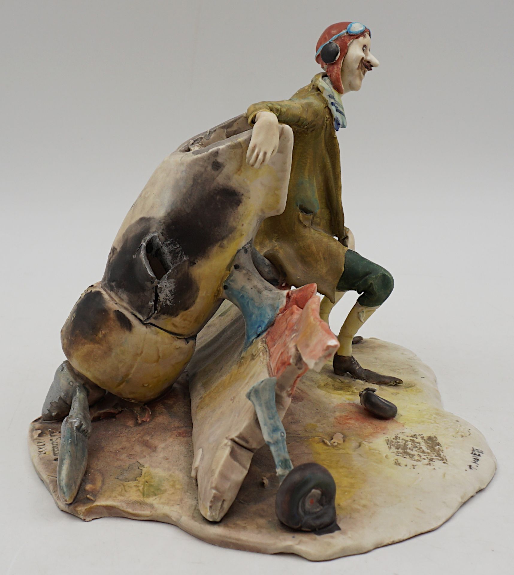 1 Figur "Der Bruchpilot", Ton/Keramik, LO SCRICCIOLO Italy , Entwurf T. MORETTO, - Bild 4 aus 9