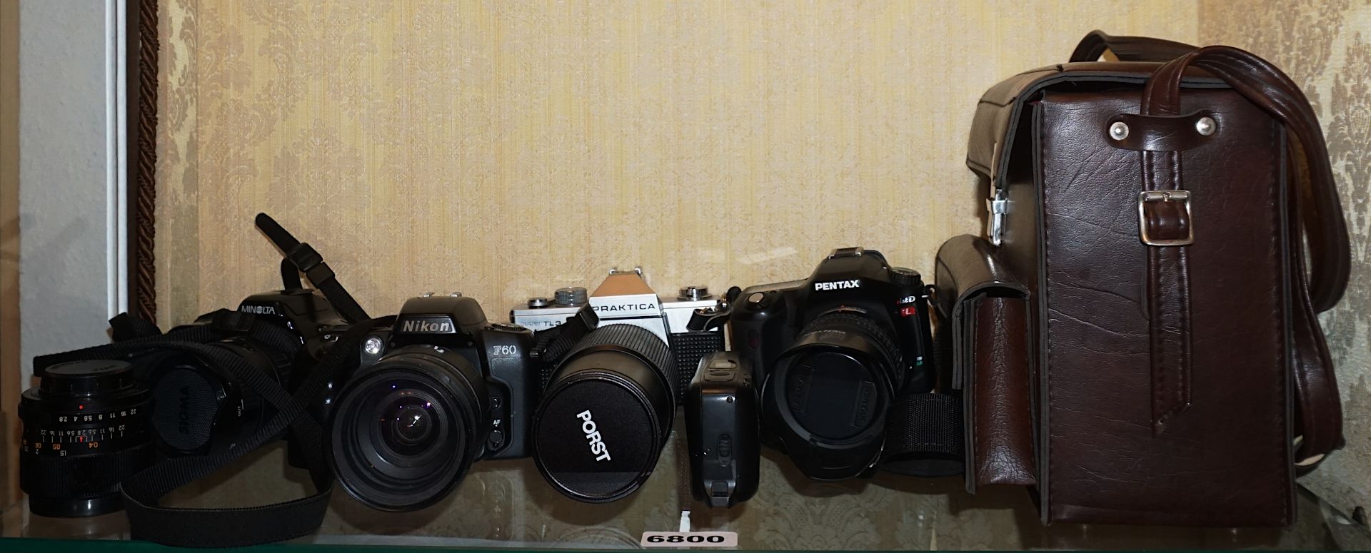 1 Konv. Fotoapparate PRAKTICA "Super TL3", NIKON "F60", PENTAX "istD", MINOLTA "Dynax 3xi" - Image 2 of 2