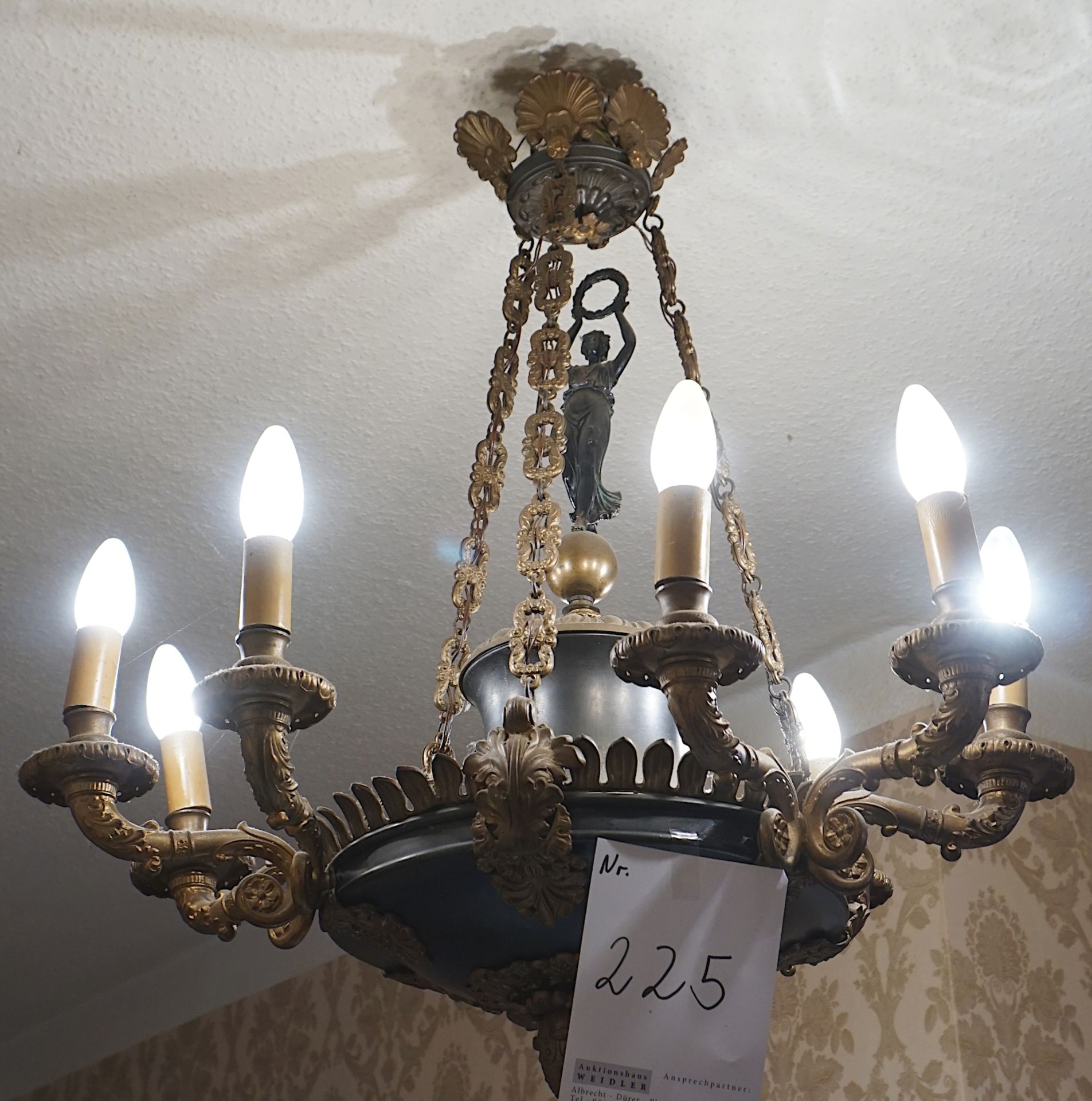 1 Deckenlampe 12-flammig, Metallguss, ca. 82cm, Asp.