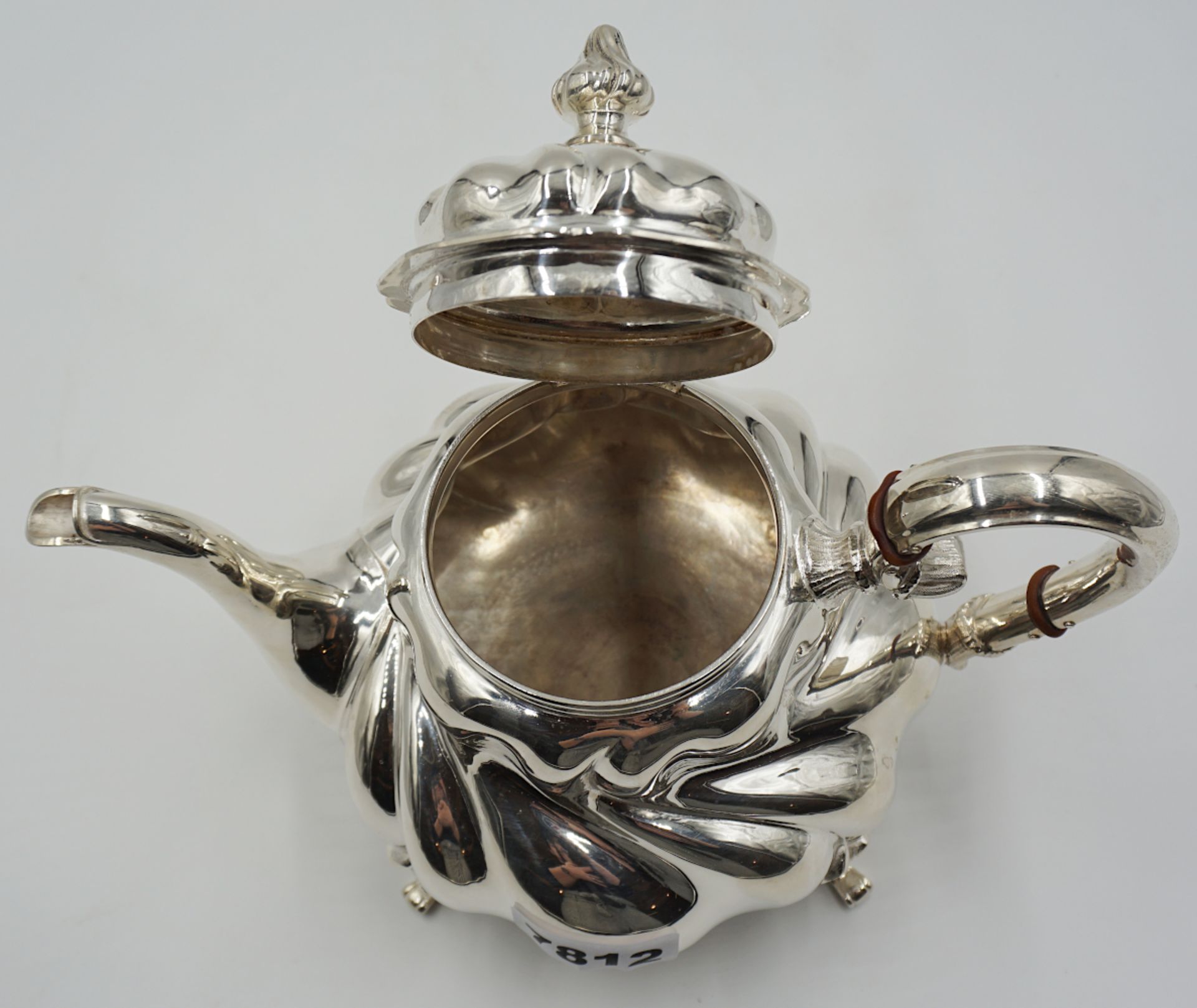 1 Teekanne Silber 800 gemarkt A. ROESNER, Dresden im Stile des Historismus - Bild 4 aus 5