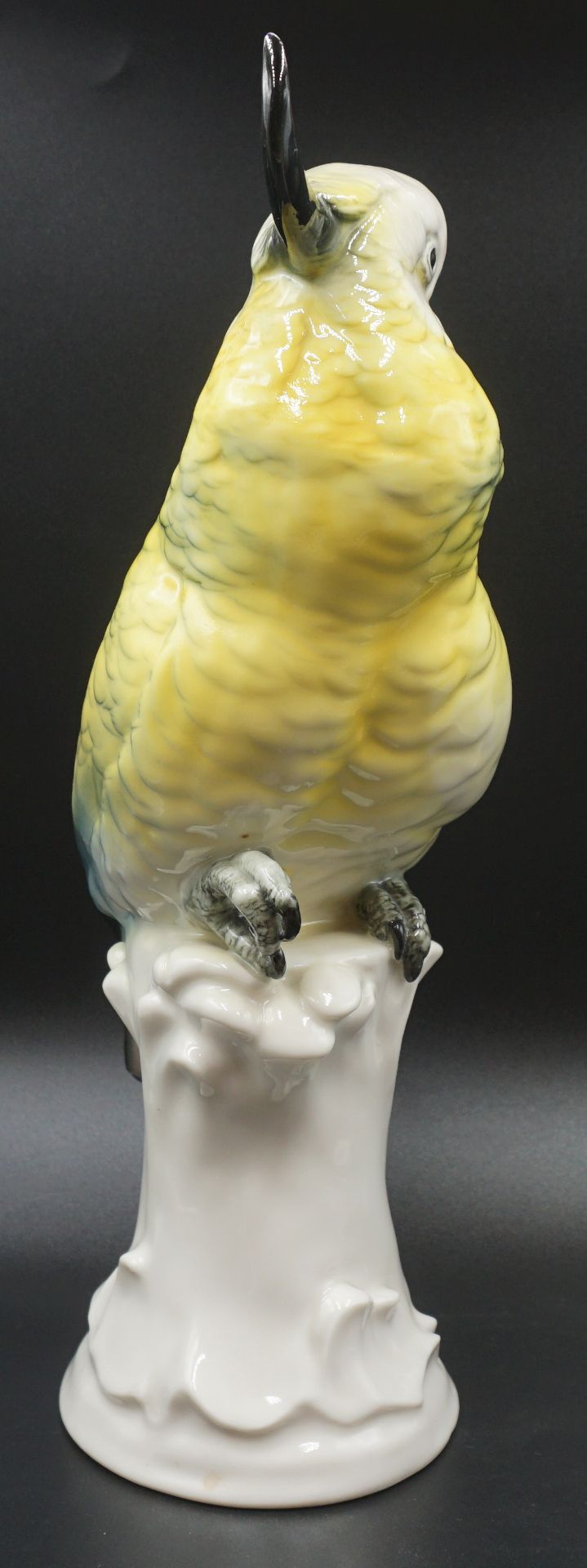 1 Figur Porzellan ENS "Kakadu", handbemalt, auf Terrainsockel, H ca. 31cm, - Image 4 of 7