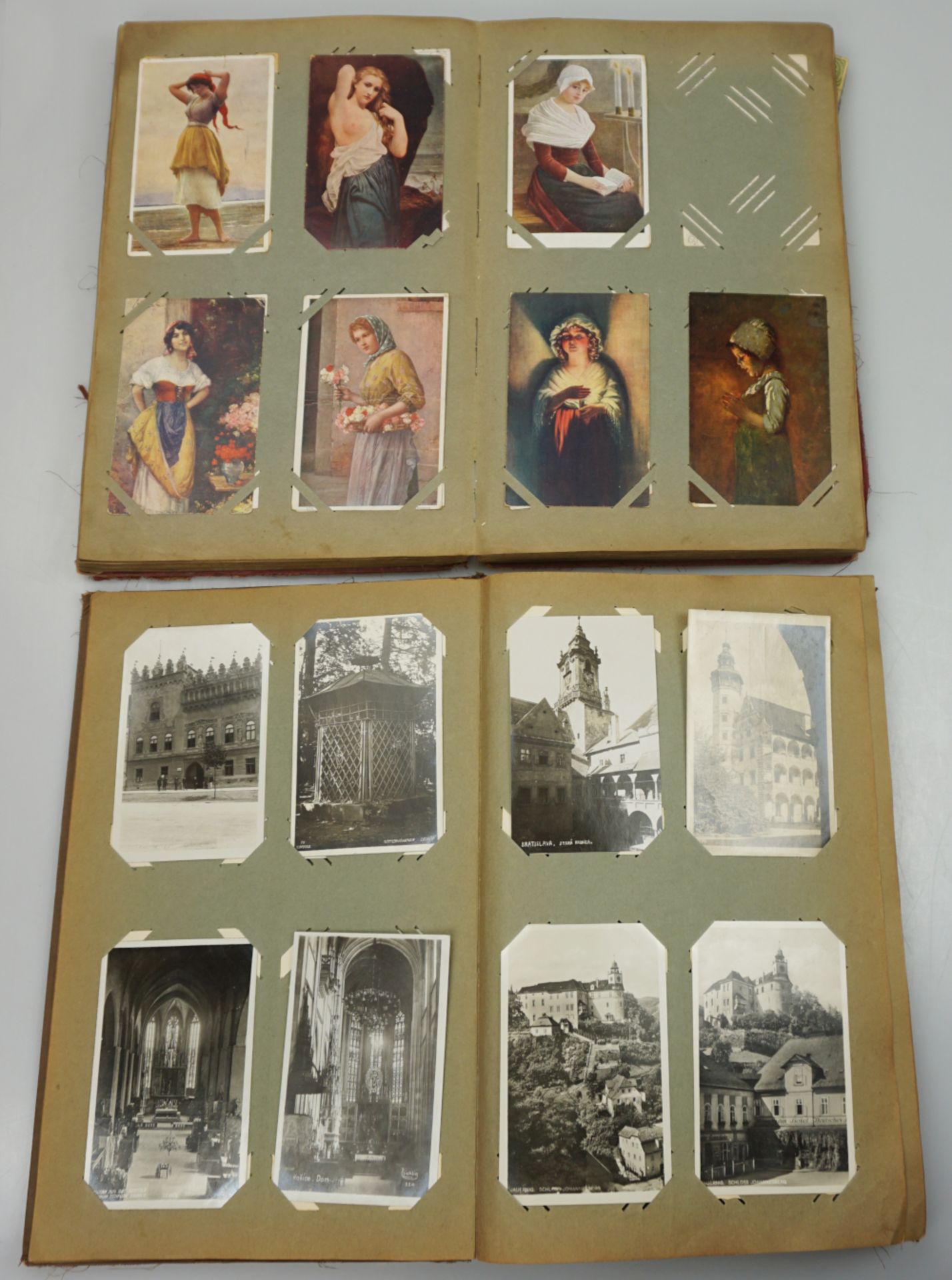 2 Postkartenalben mit Inhalt je Anfang 20. Jh. (insgesamt ca. 720 Stück) z.T. koloriert, versch. Mot - Image 2 of 4