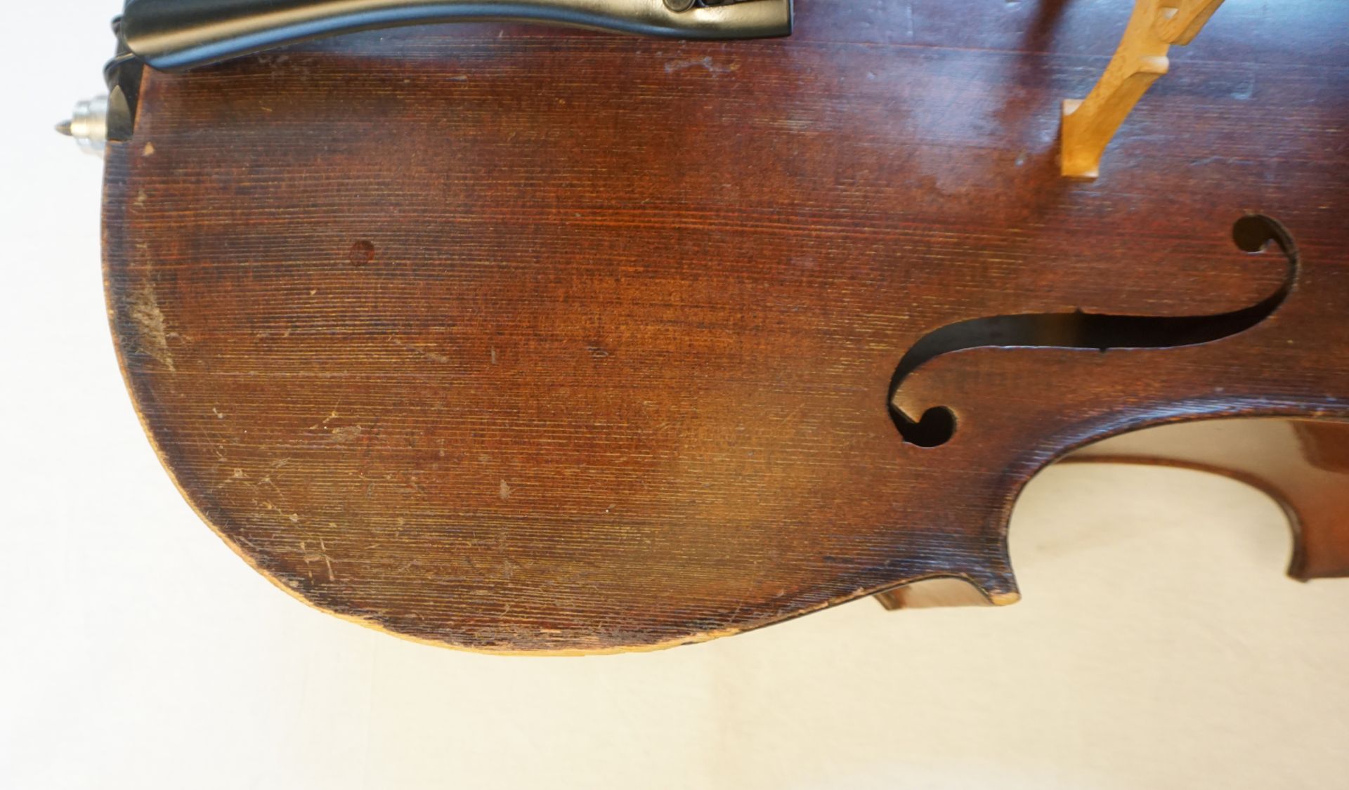 1 Cello ca. L 130cm, mit Bogen starke Asp./ber. - Bild 4 aus 4