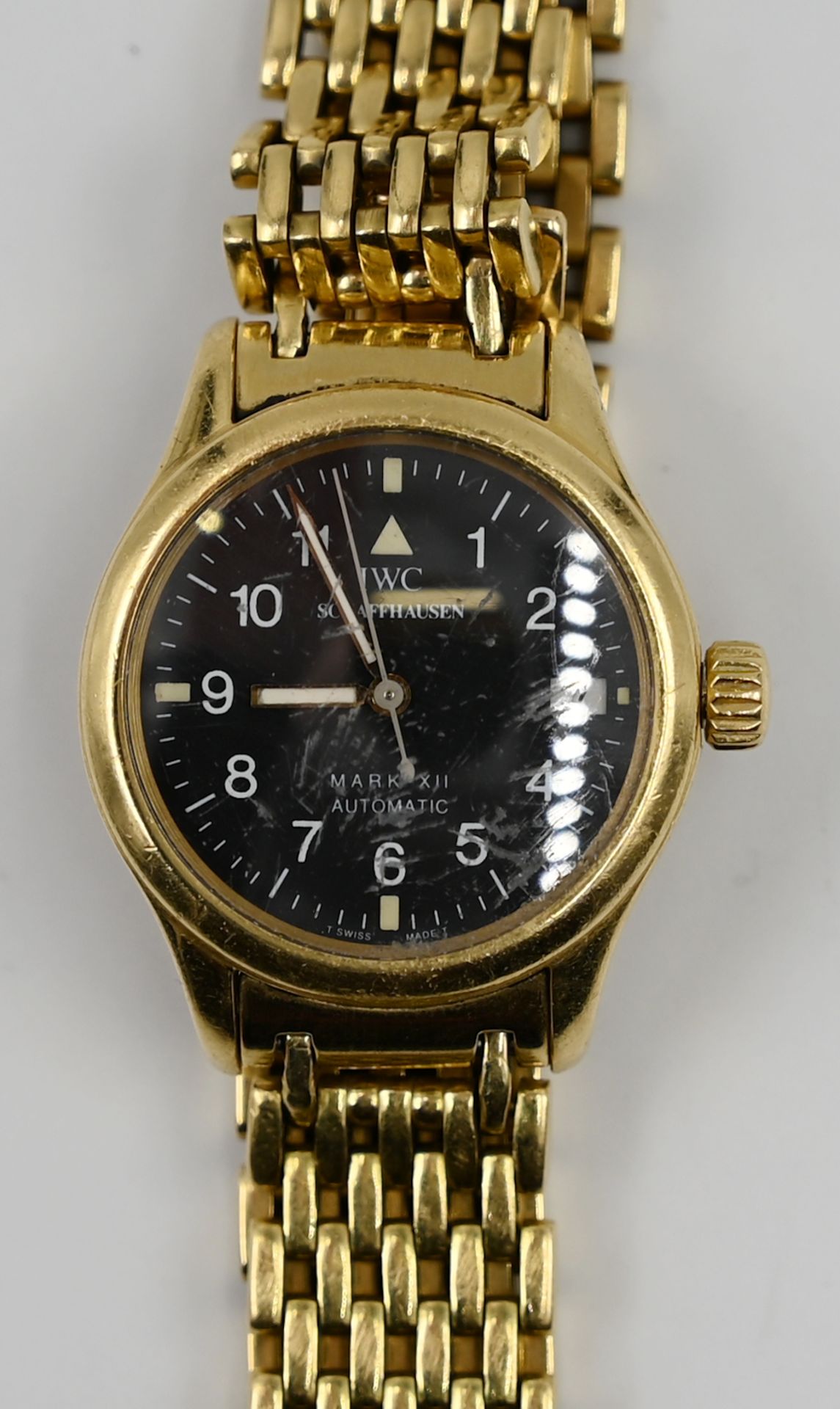 1 Armbanduhr IWC "Die Fliegeruhr" Automatic "Mark XII" GG 18ct., starke Tsp. (Kratzer)