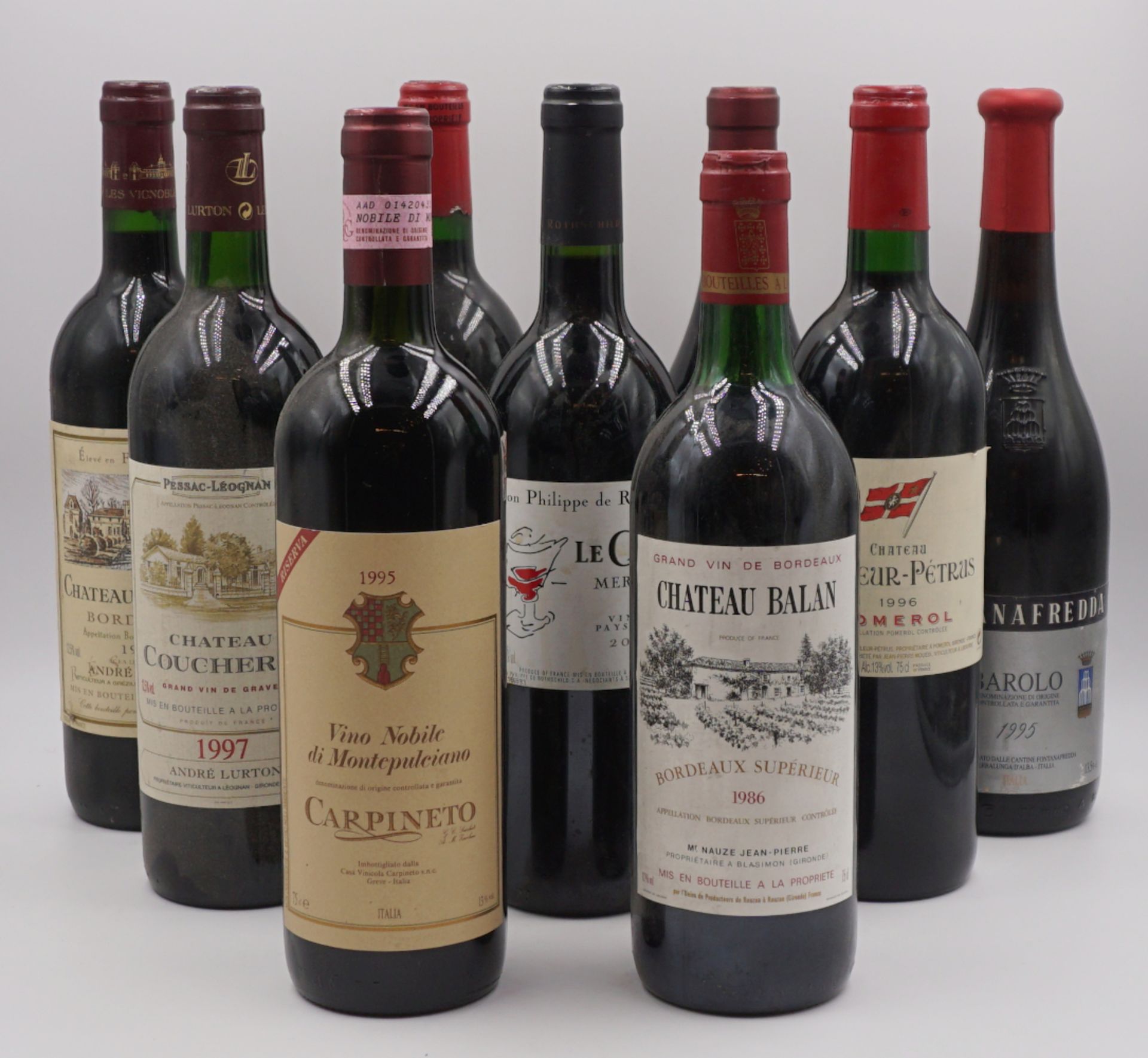 9 Flaschen Rotwein Frankreich, Italien, versch. Jahrgänge/Marken, z.T. min. besch. (Etikett), Asp.