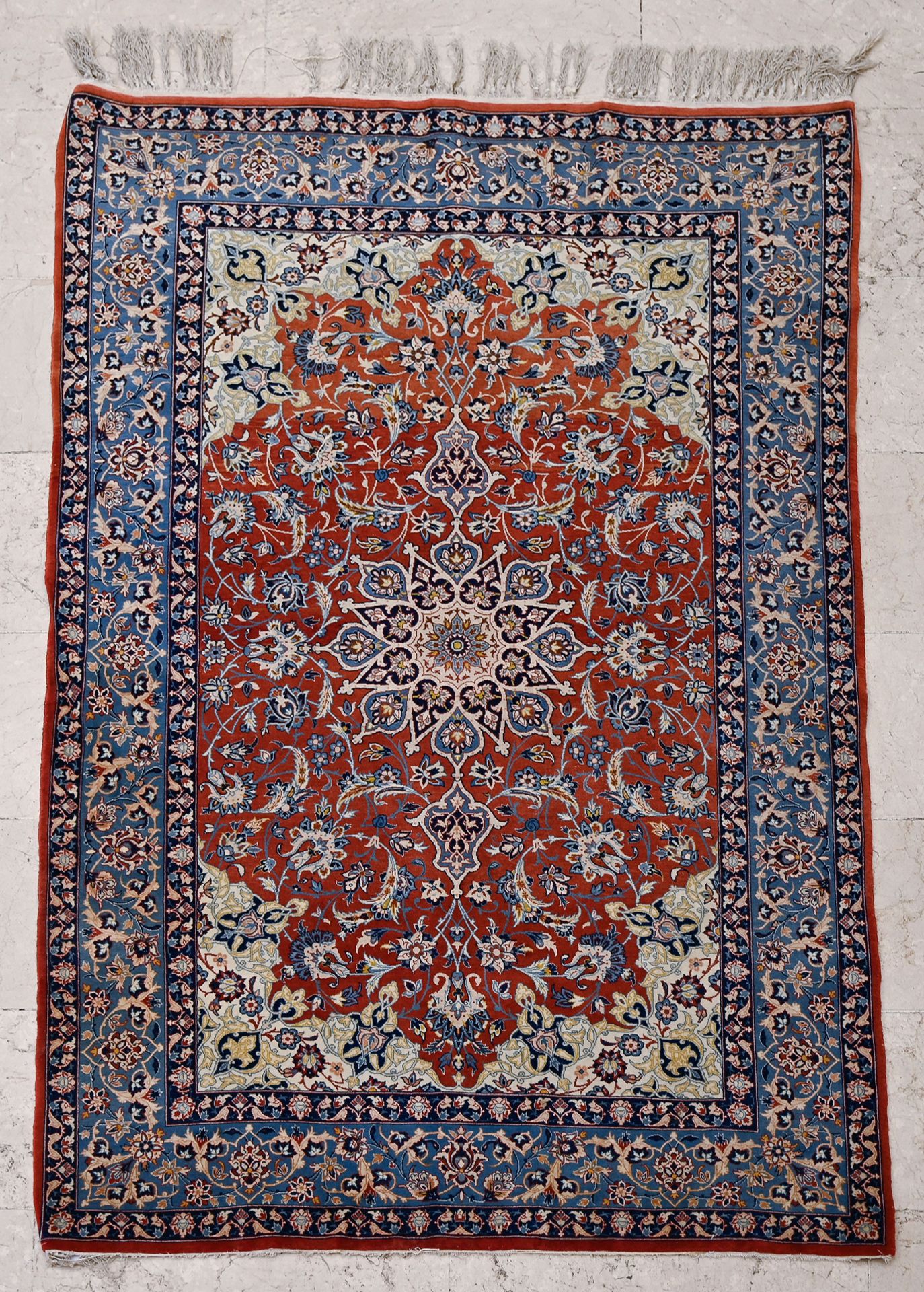 Isfahan, 154 x 105 cm