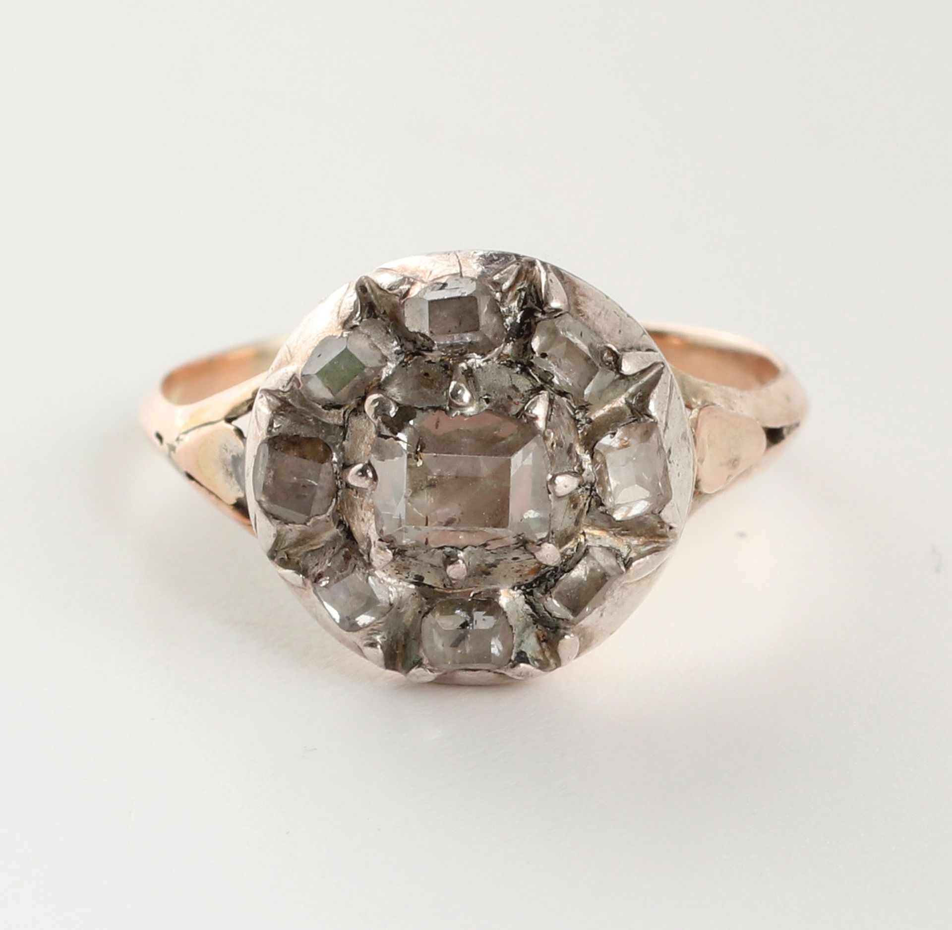 Ring, um 1900, 8 K Roségold und Silber