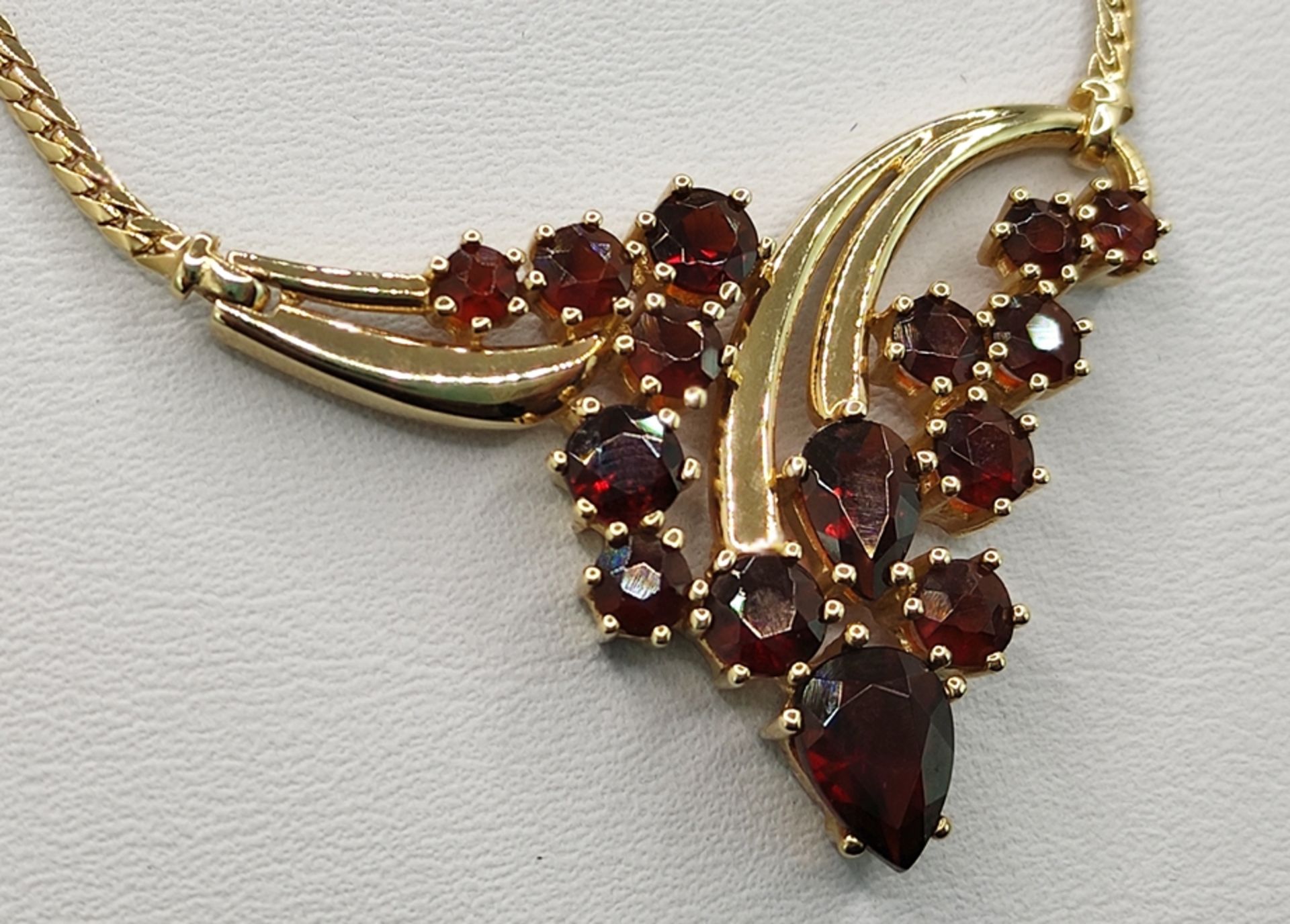 Kette mit Rubinelement, 585/14K Gelbgold, 8,2g, Länge 38cmNecklace with ruby element, 585/14K yellow - Image 3 of 4