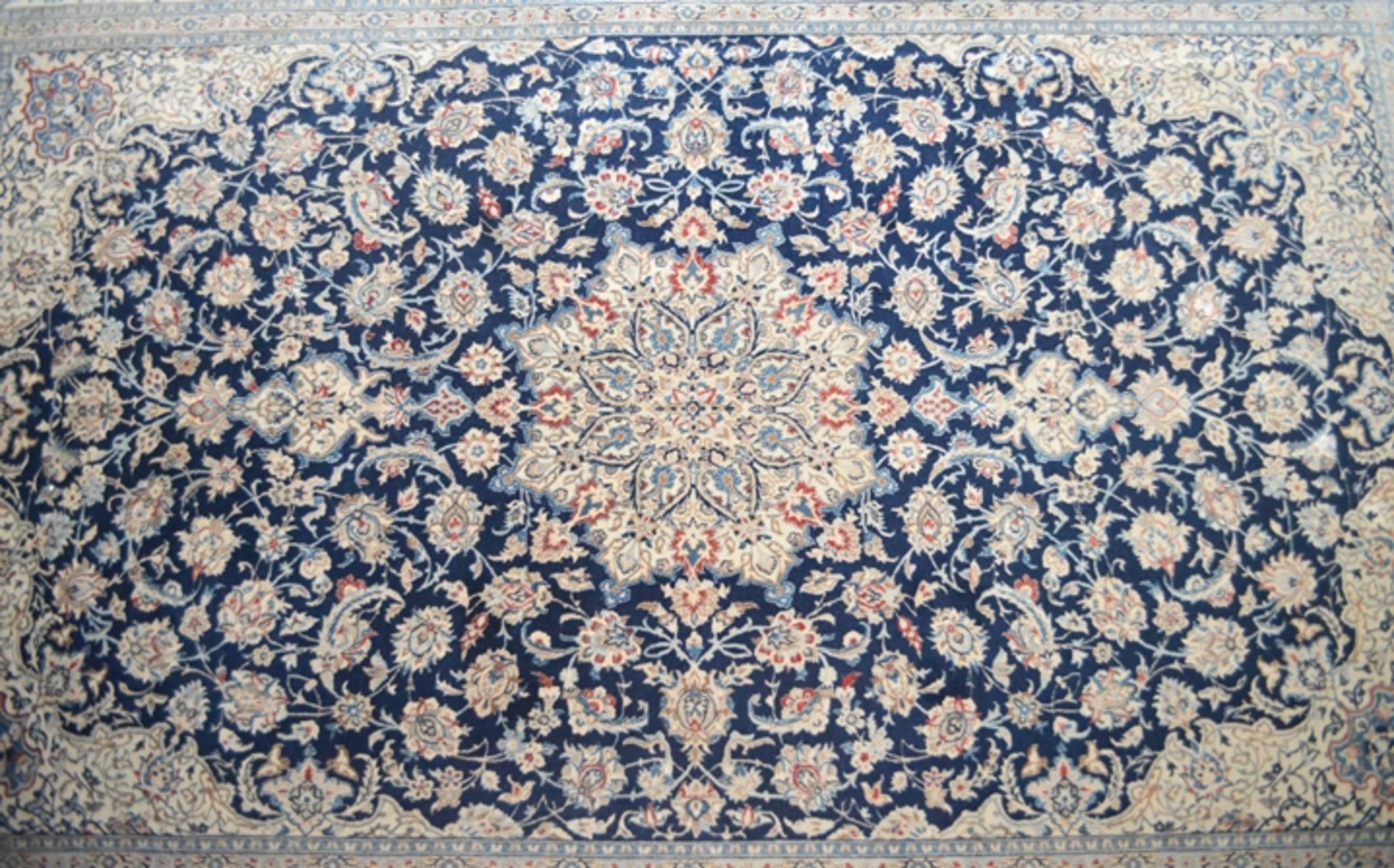 Nain, Persien, um 1970, Signatur, ca. 1/2 Millionen Knoten, 265x177cmNain, Persia, c. - Bild 2 aus 4