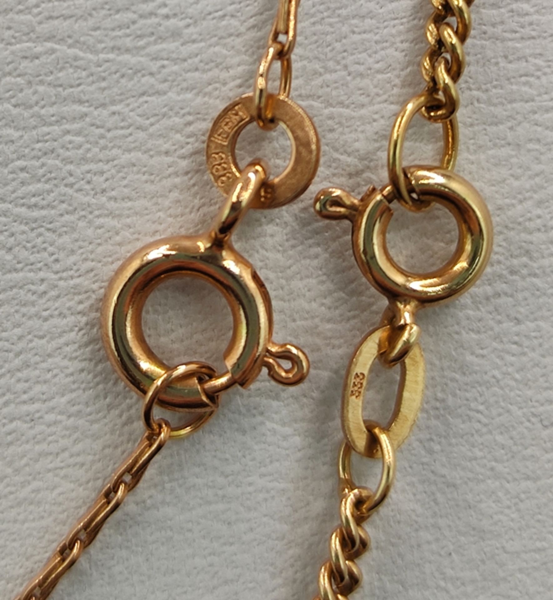 Zwei Ketten, fein, 333/8K Rotgold, 6,2g, Länge 41cm und 50cmTwo chains, fine, 333/8K rose gold, 6, - Image 5 of 5