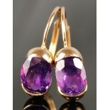 Ohrstecker, mit ovalen facettierten Amethysten, 585/14K Gelbgold, 1,5g, Länge 1,4cmStud earrings,