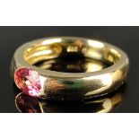 Ring, breites Band, mit ovalem rosa Schmuckstein, facettiert, 585/14K Gelbgold, 7g, Größe 56Ring,