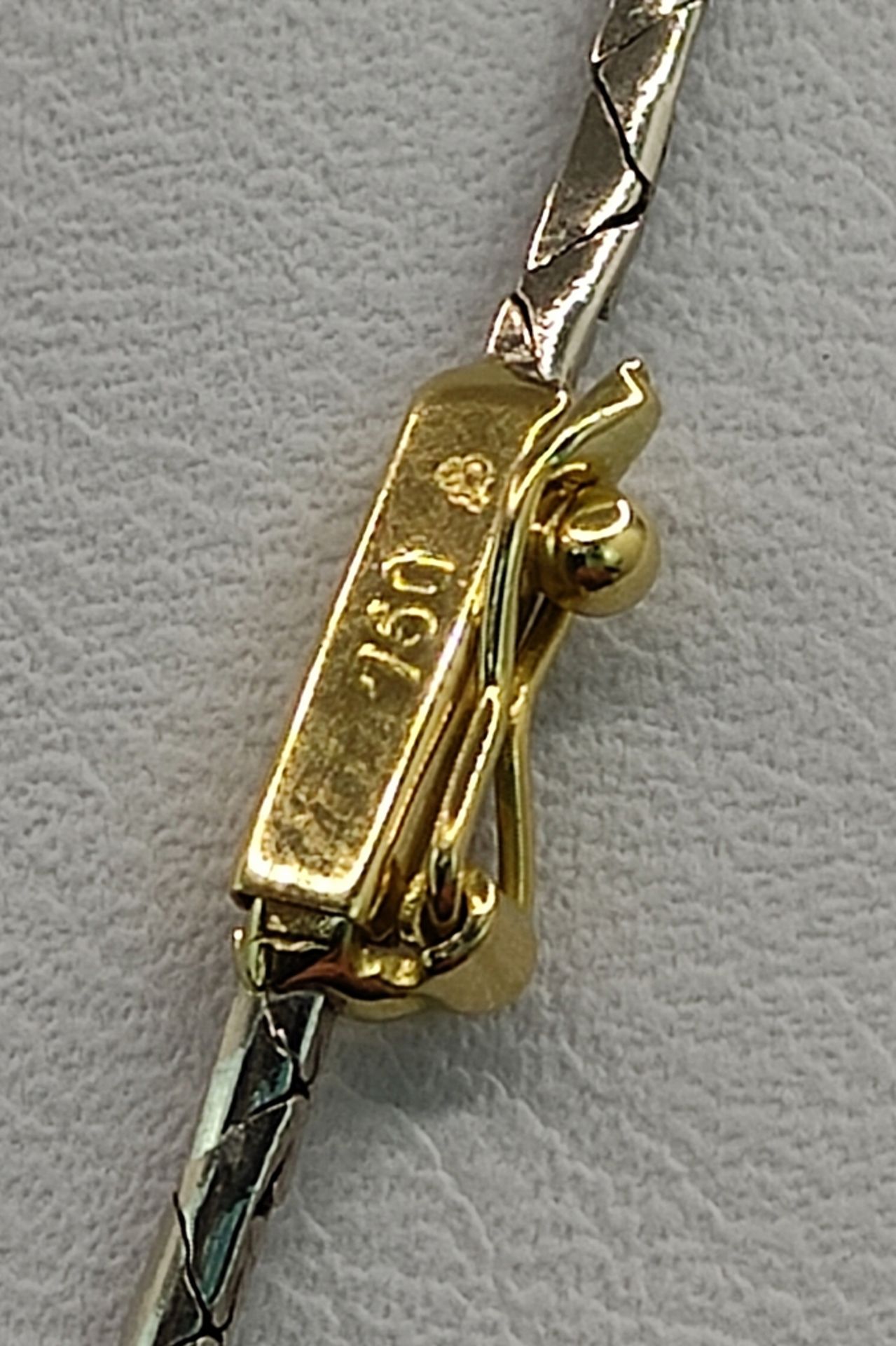 Moderne Kette, zweifarbiges Weiß-/Gelbgold Element mit Brillant um 0,1ct, 750/18K, 12,9g, Länge - Image 3 of 3