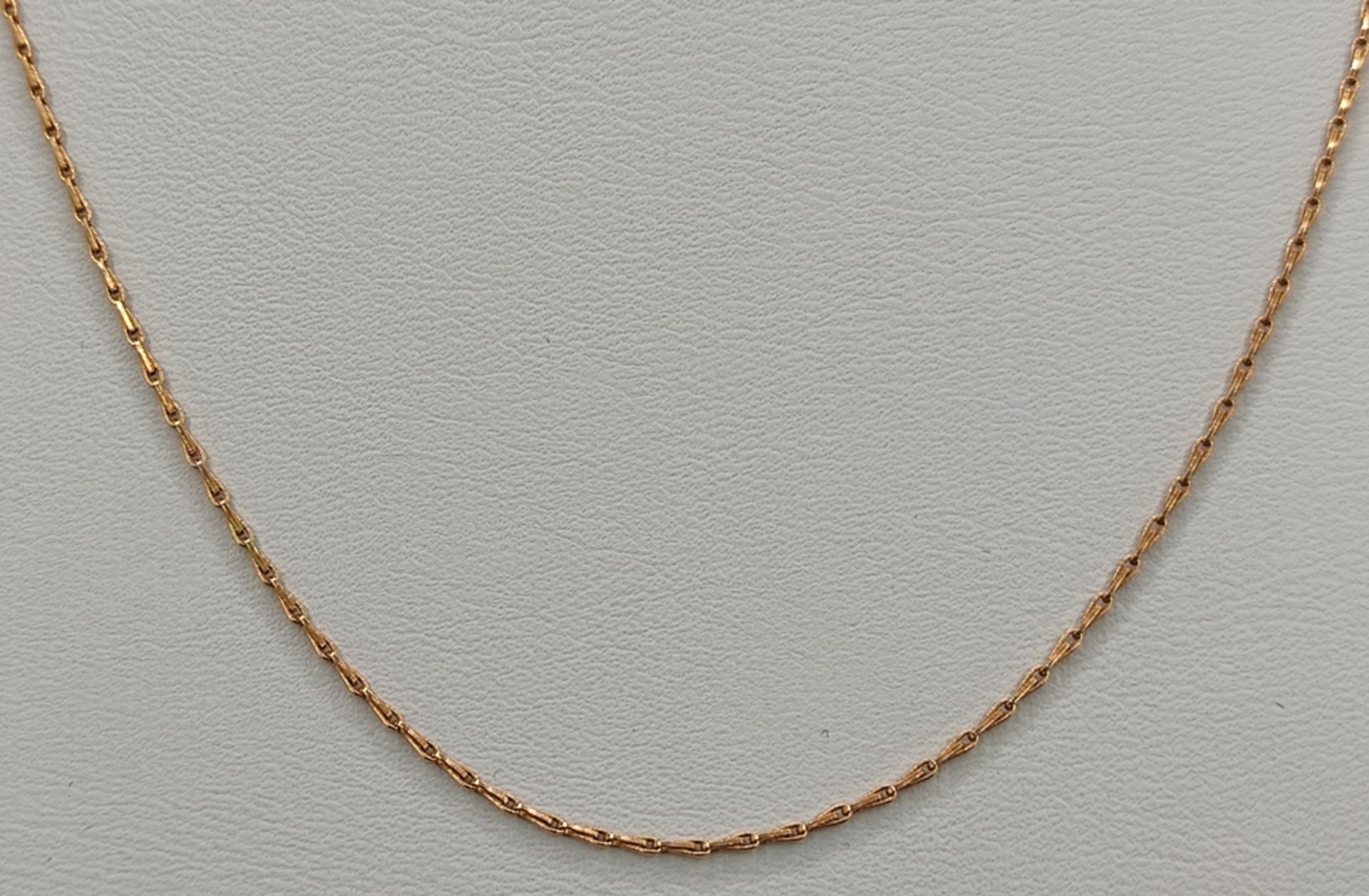 Zwei Ketten, fein, 333/8K Rotgold, 6,2g, Länge 41cm und 50cmTwo chains, fine, 333/8K rose gold, 6, - Image 4 of 5