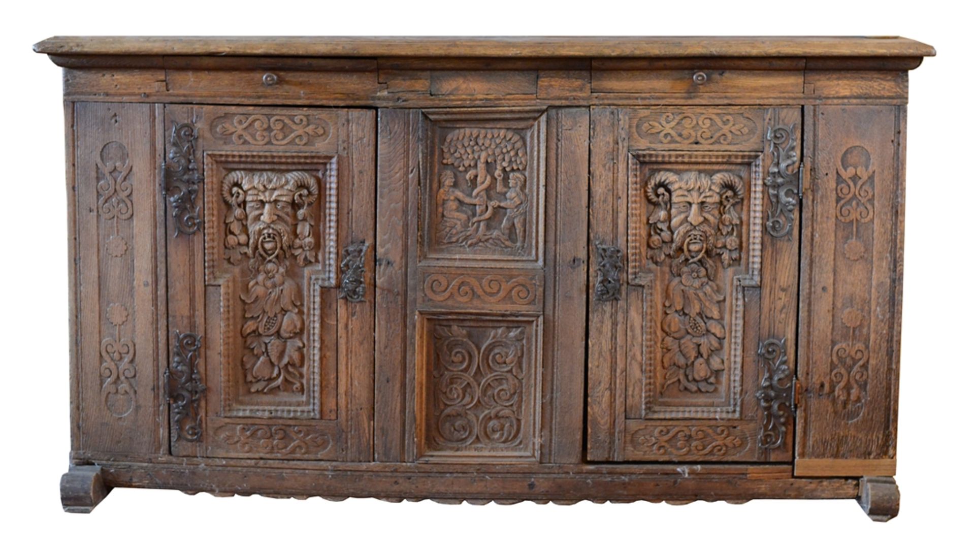 Buffet/Sideboard reich beschnitzter Unterbau mit Maskarons, unter Platte zwei Besteckschubladen,