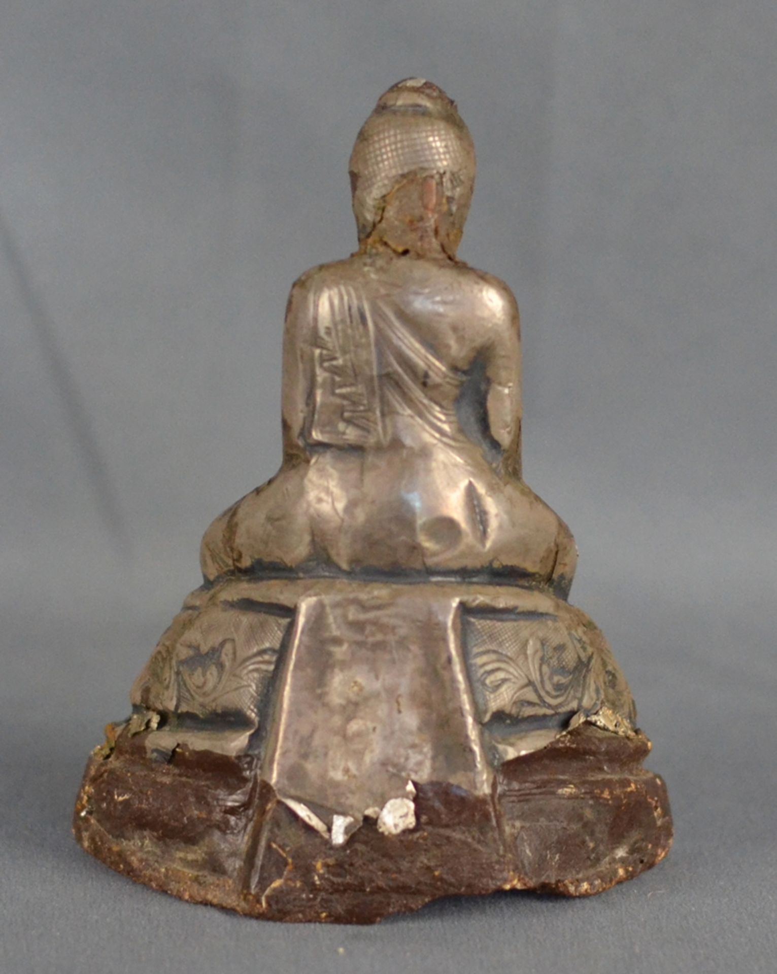 Buddha Shakyamuni im Padmasana (Lotussitz), wohl Silberbeschlag, Asien, 13x9,5x5cmBuddha - Image 2 of 2