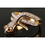 Schlangen Ring, mit kleinen Diamanten und Rubinen als Augen, 585/14K Gelbgold, 4,4g, Größe 56Snake