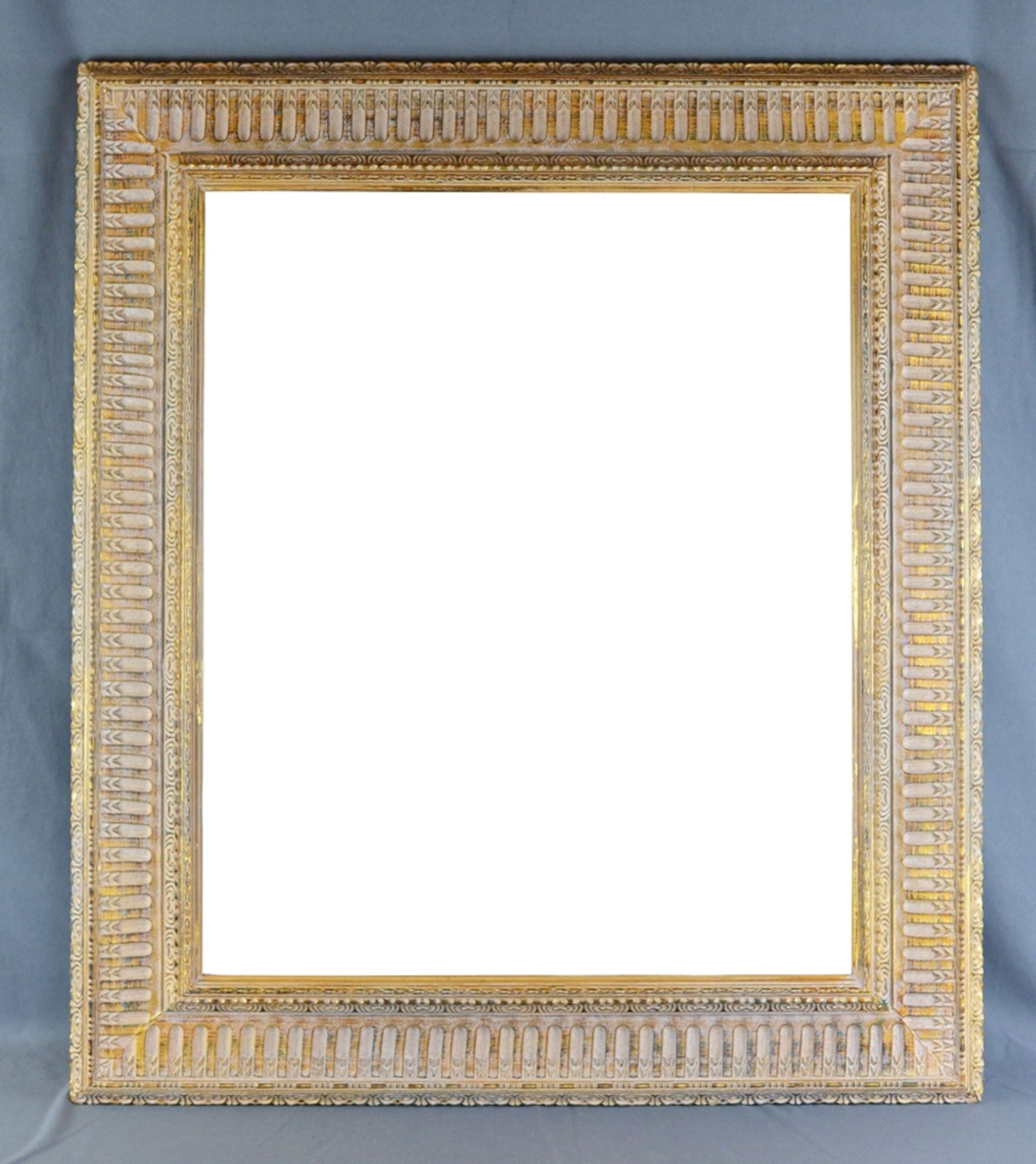 Spiegel modern, mit breitem aufwendig dekoriertem Rahmen, teilweise vergoldet, 79x69x4cm, Spiegel