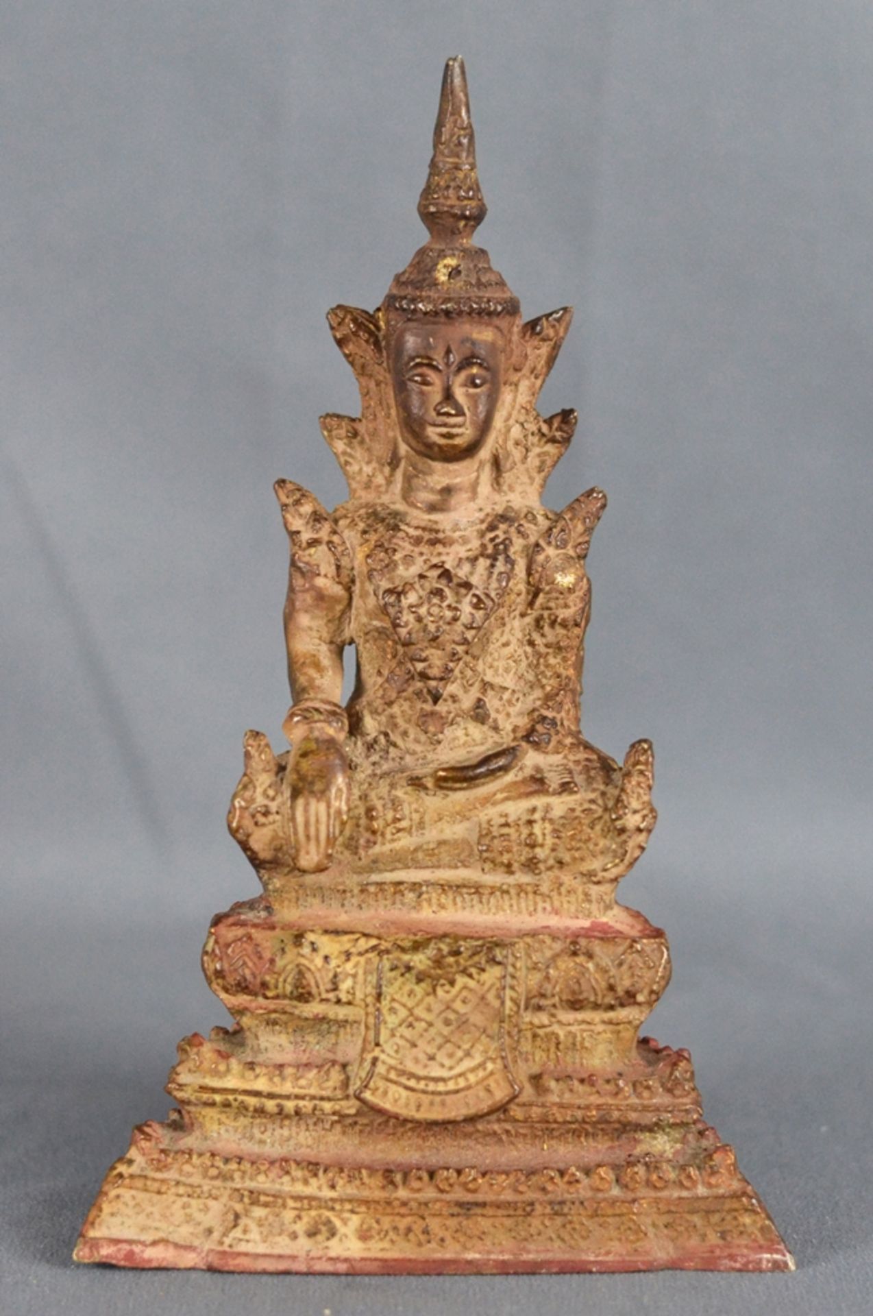 Buddha klein, wohl Bronze, gewichtet, Thailand, 18x10x5,5cmBuddha small, probably bronze,